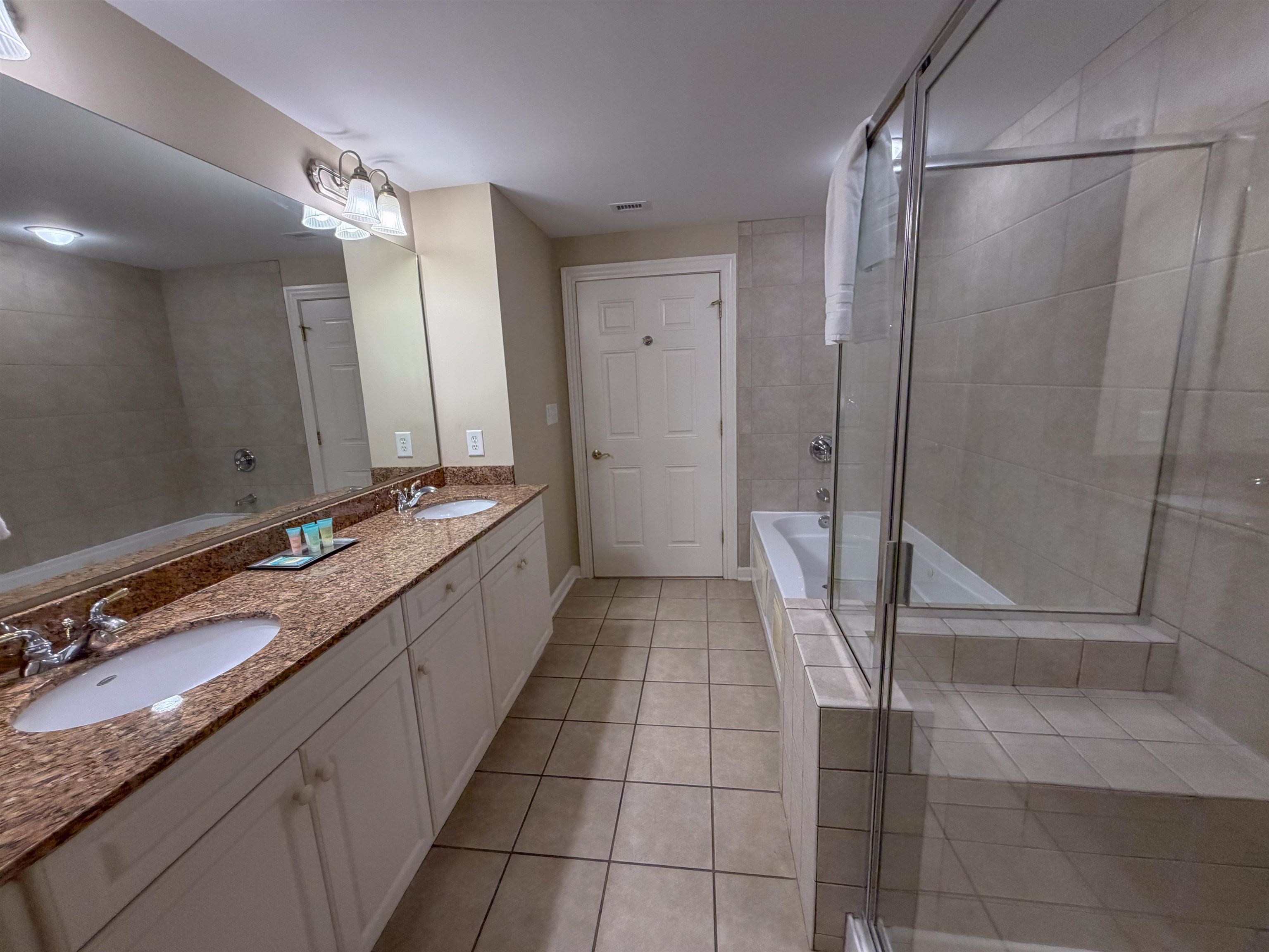 9994 Beach Club Dr. Property Photo 18