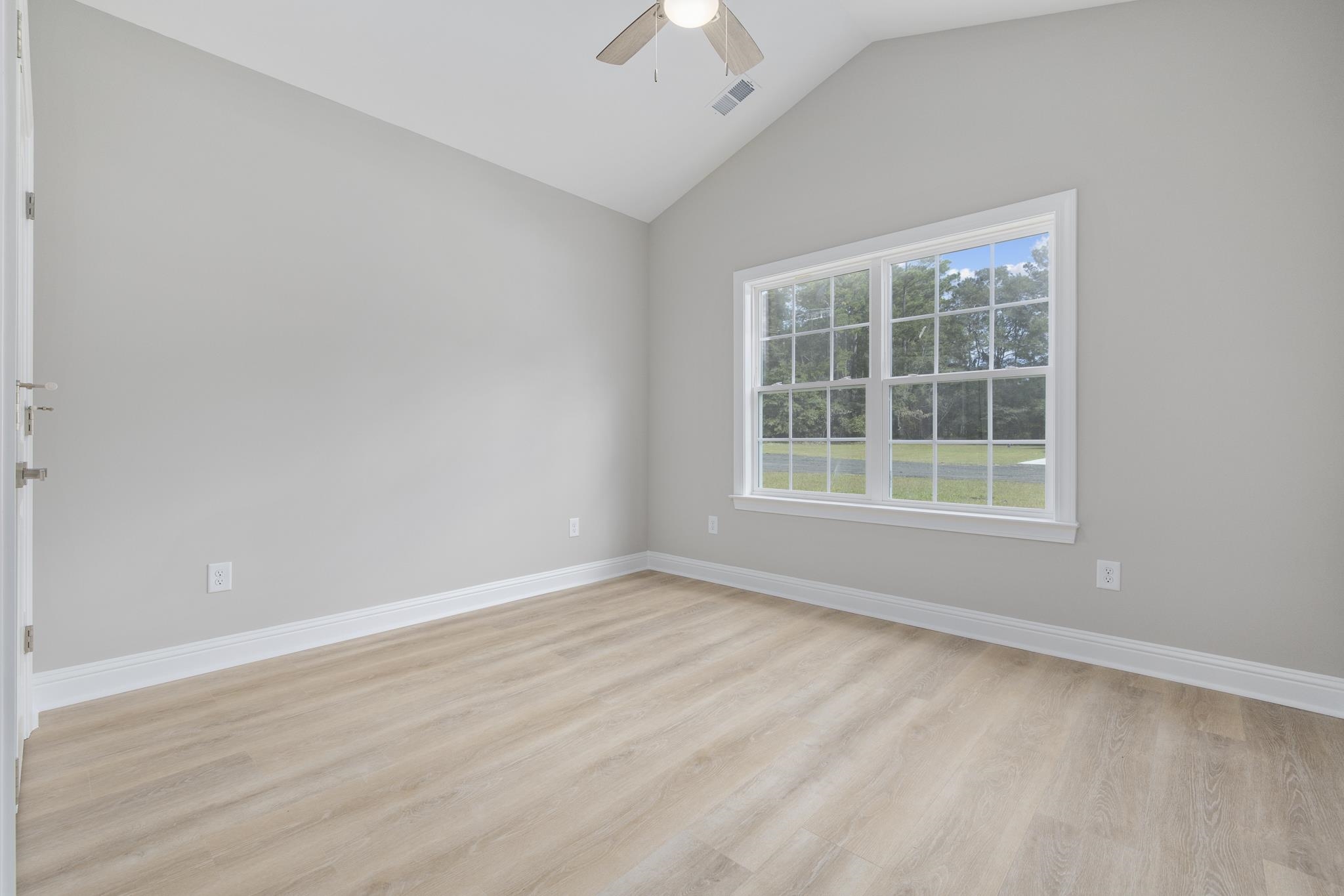 1904 Blue Bird Rd. Property Photo 15