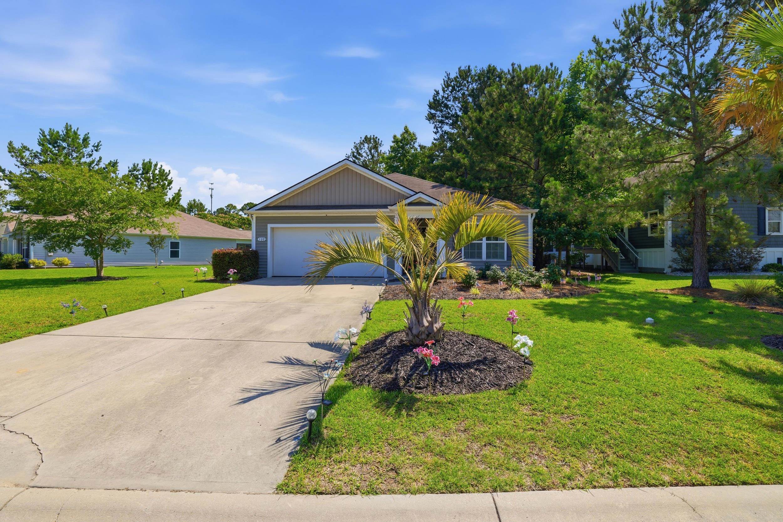 100 Oak Leaf Dr. Property Photo 4