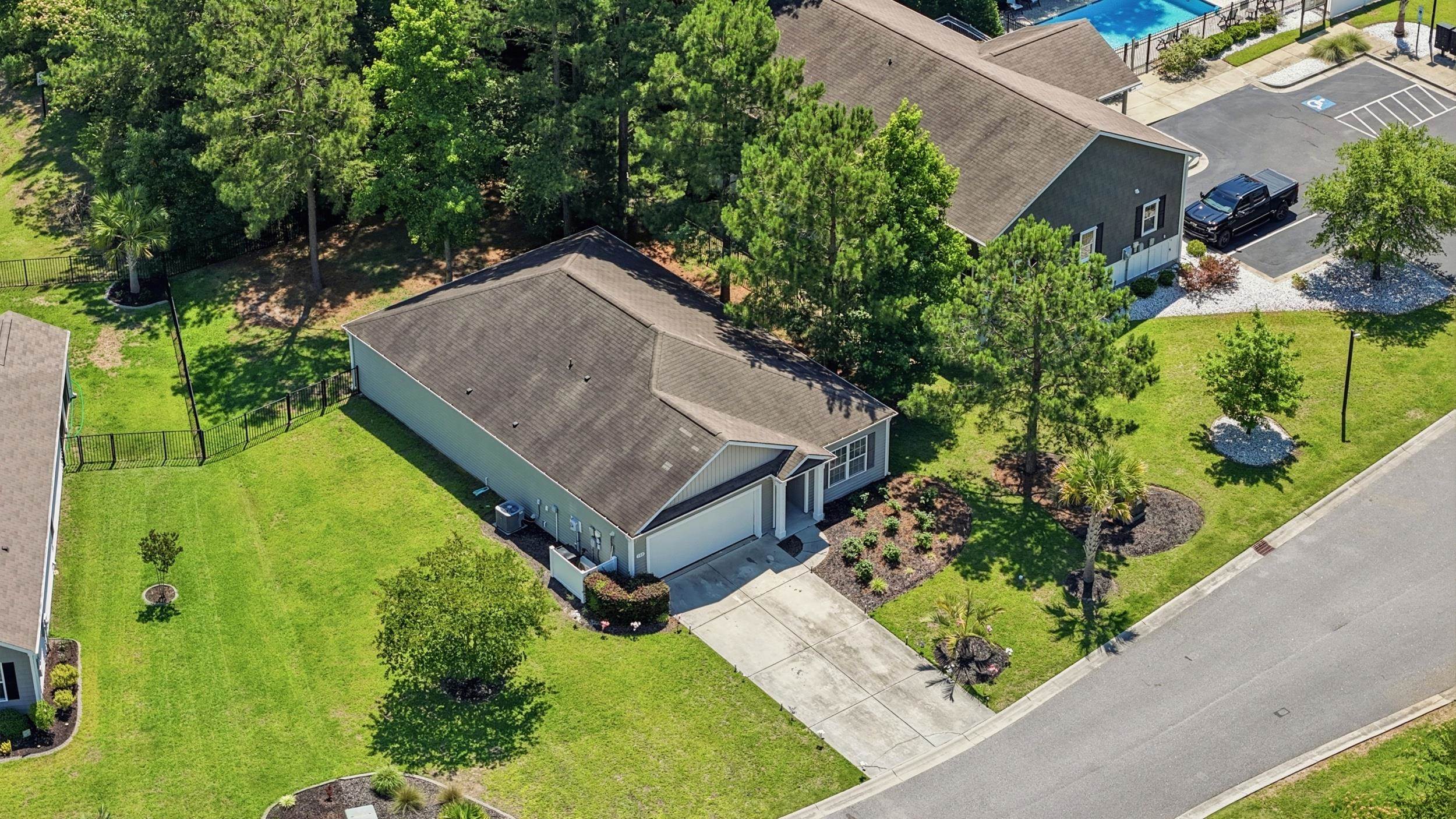 100 Oak Leaf Dr. Property Photo 58