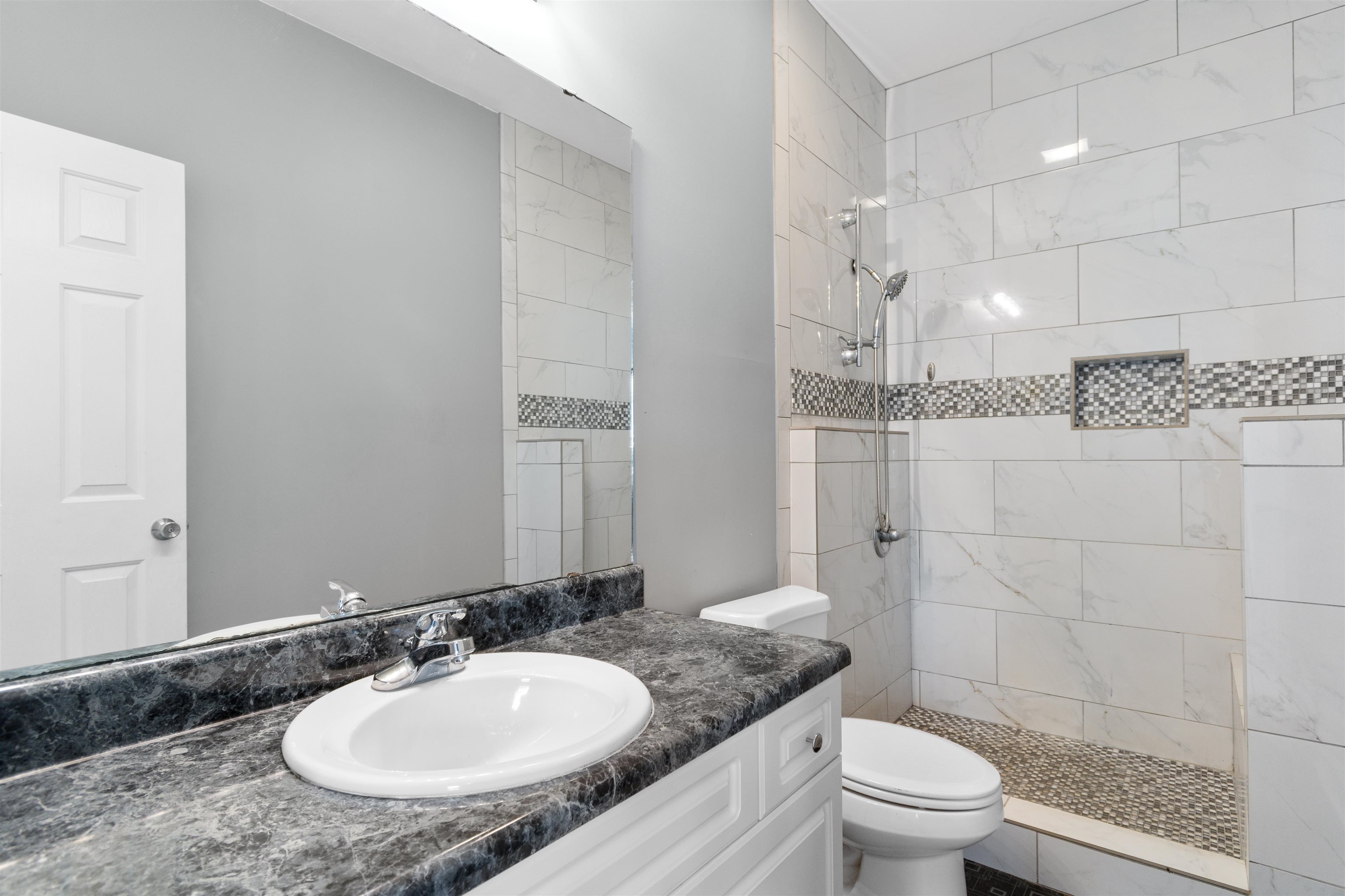 493 Garden Ave. Property Photo 23