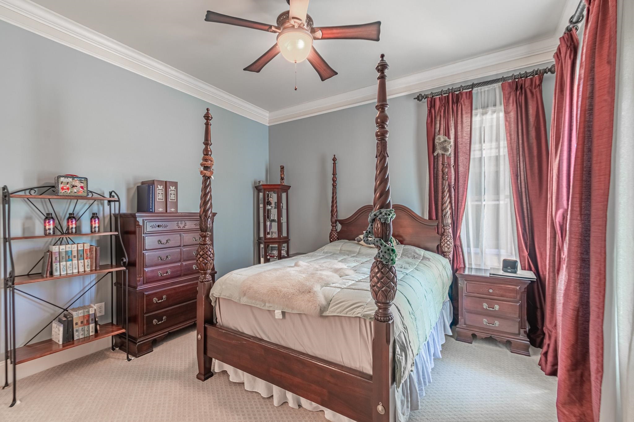 1011 Bluffview Dr. Property Photo 37
