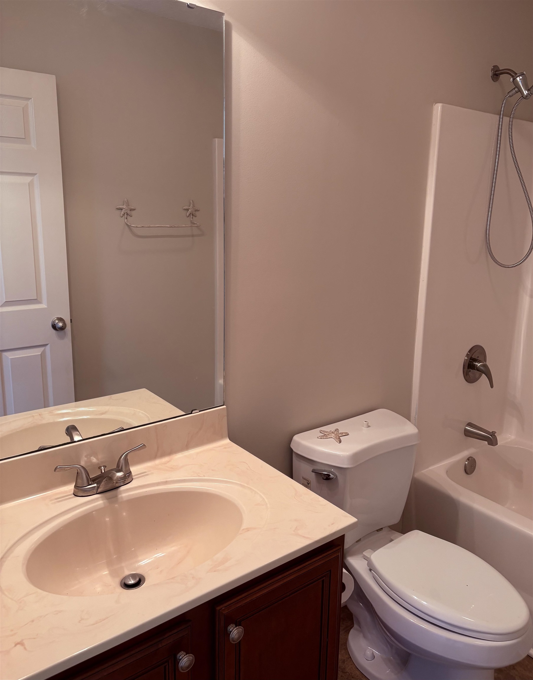208 Hickory Springs Ct. Property Photo 35