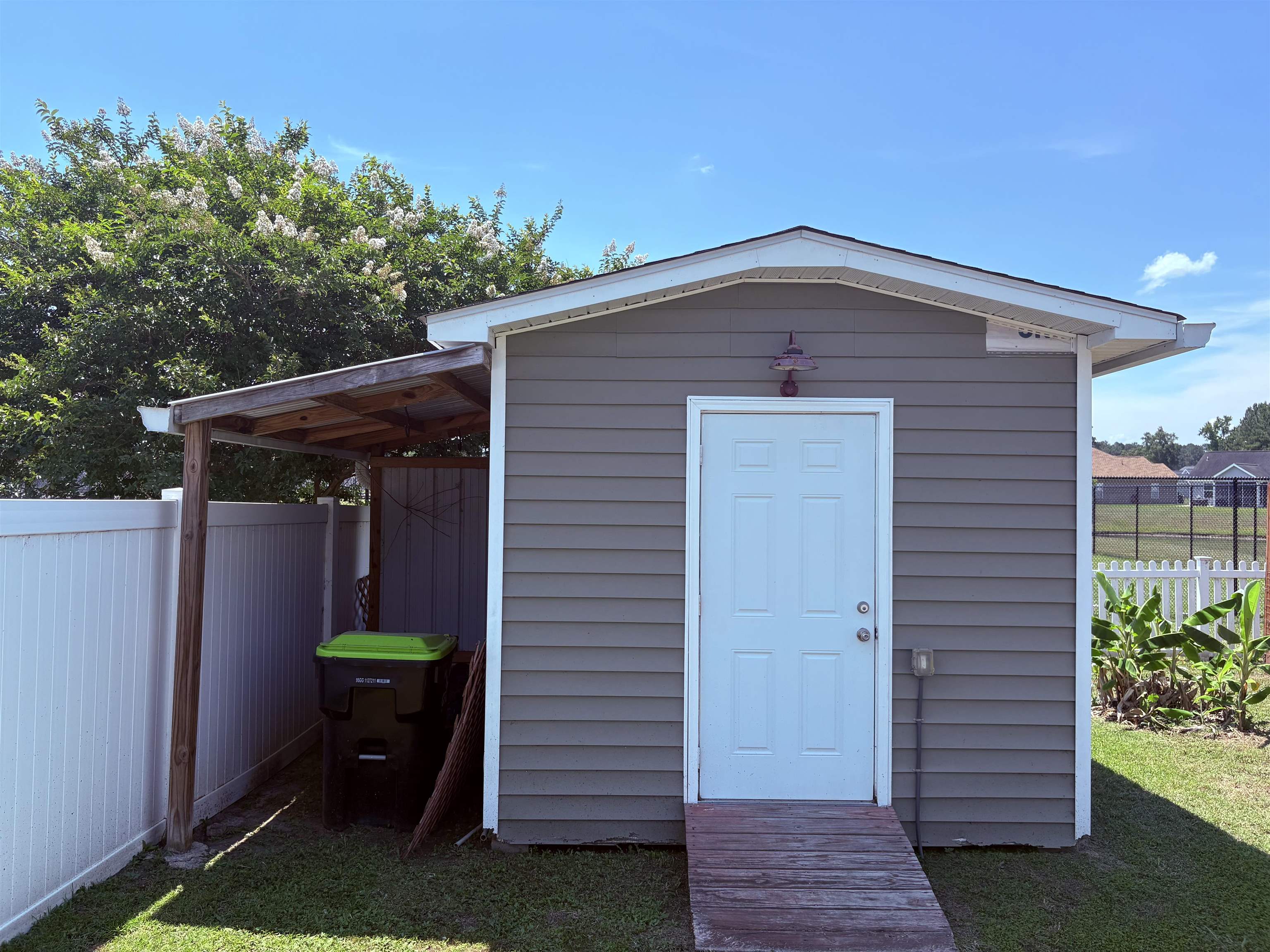 208 Hickory Springs Ct. Property Photo 40