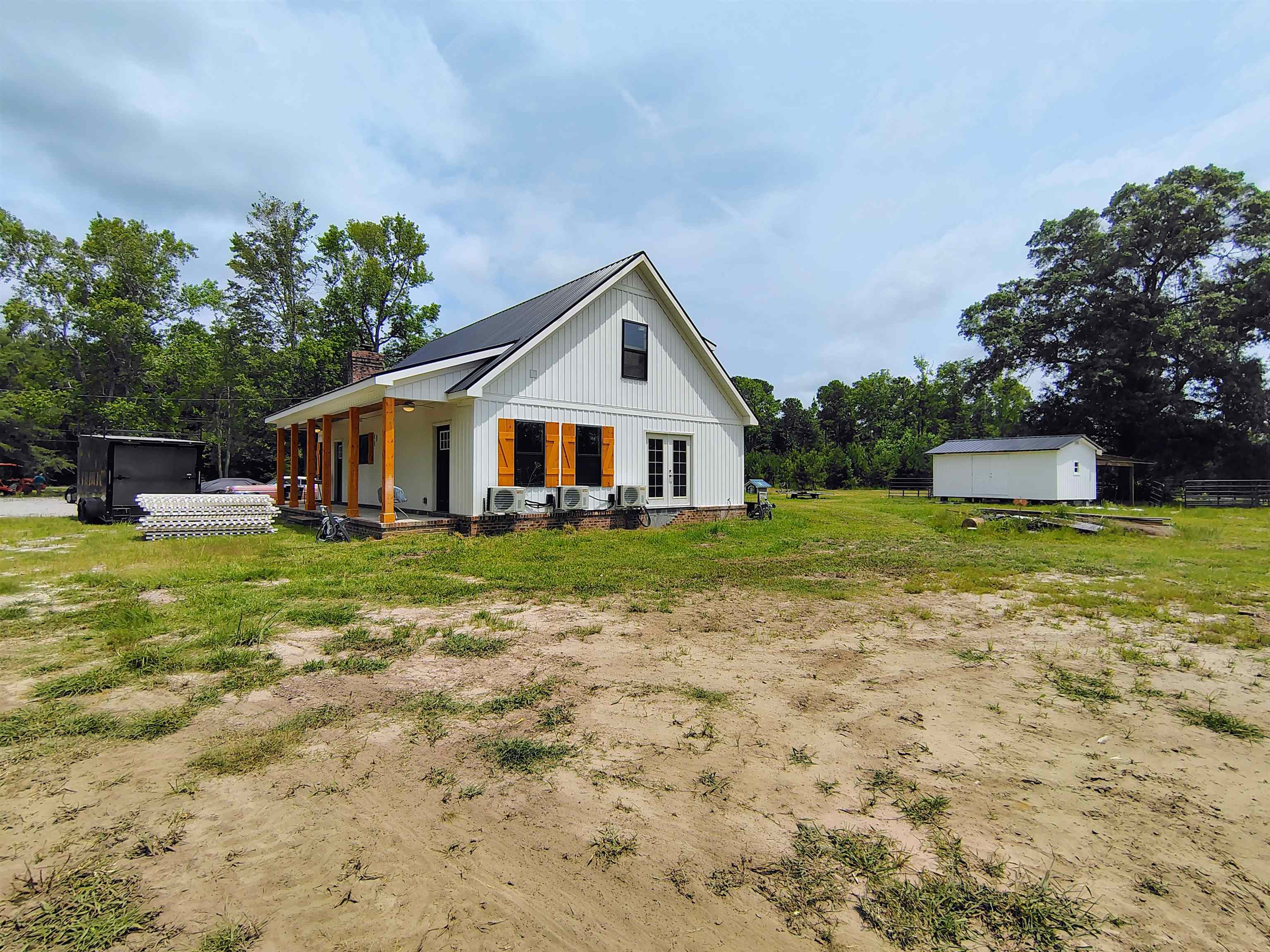 735 Hemingway Rd. Property Photo 1