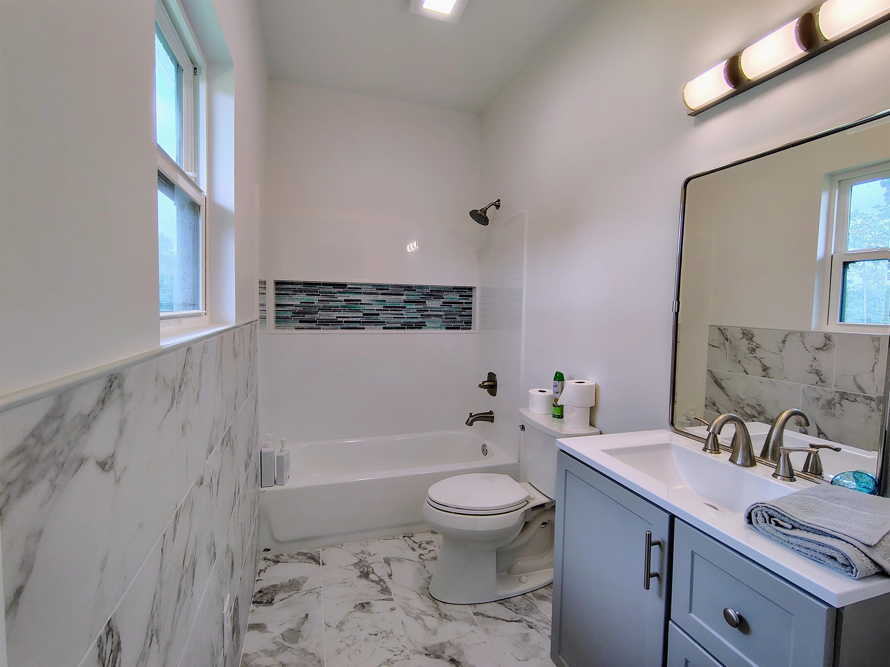 735 Hemingway Rd. Property Photo 8