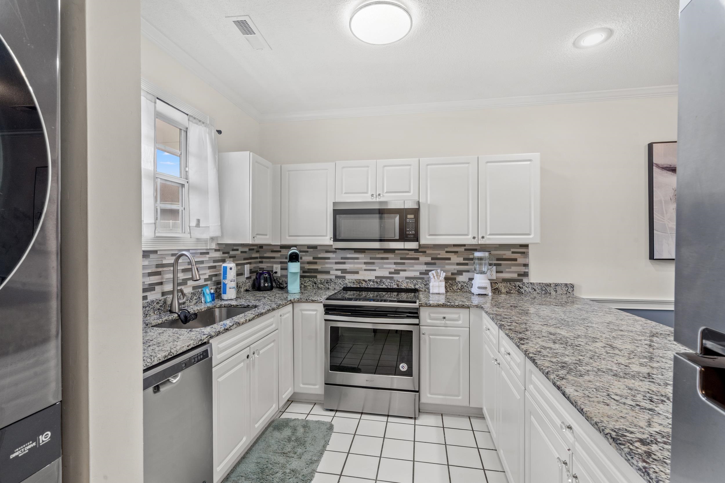 4787 Wild Iris Dr. Property Photo 4