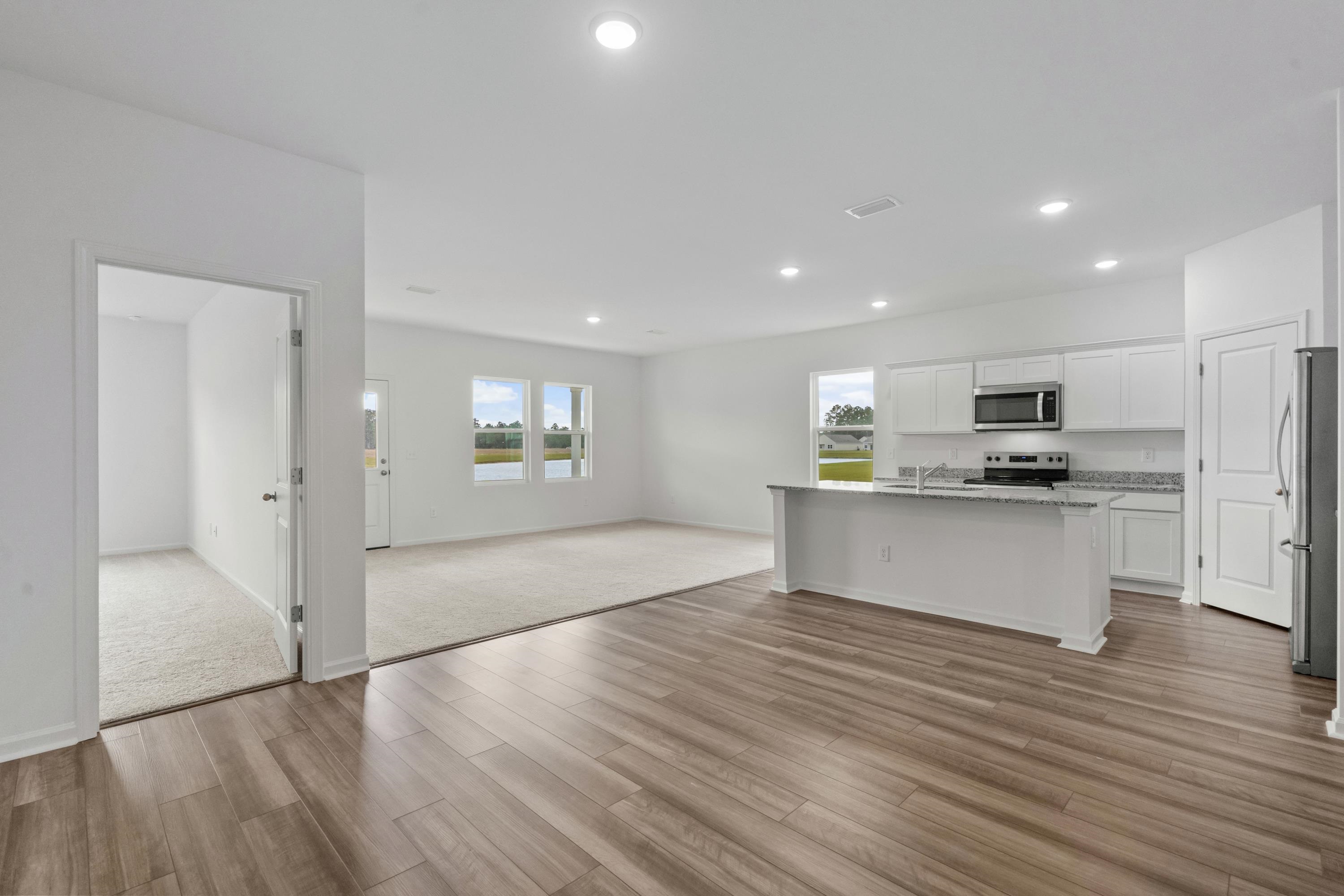 570 Silver Pidgeon St Property Photo 15