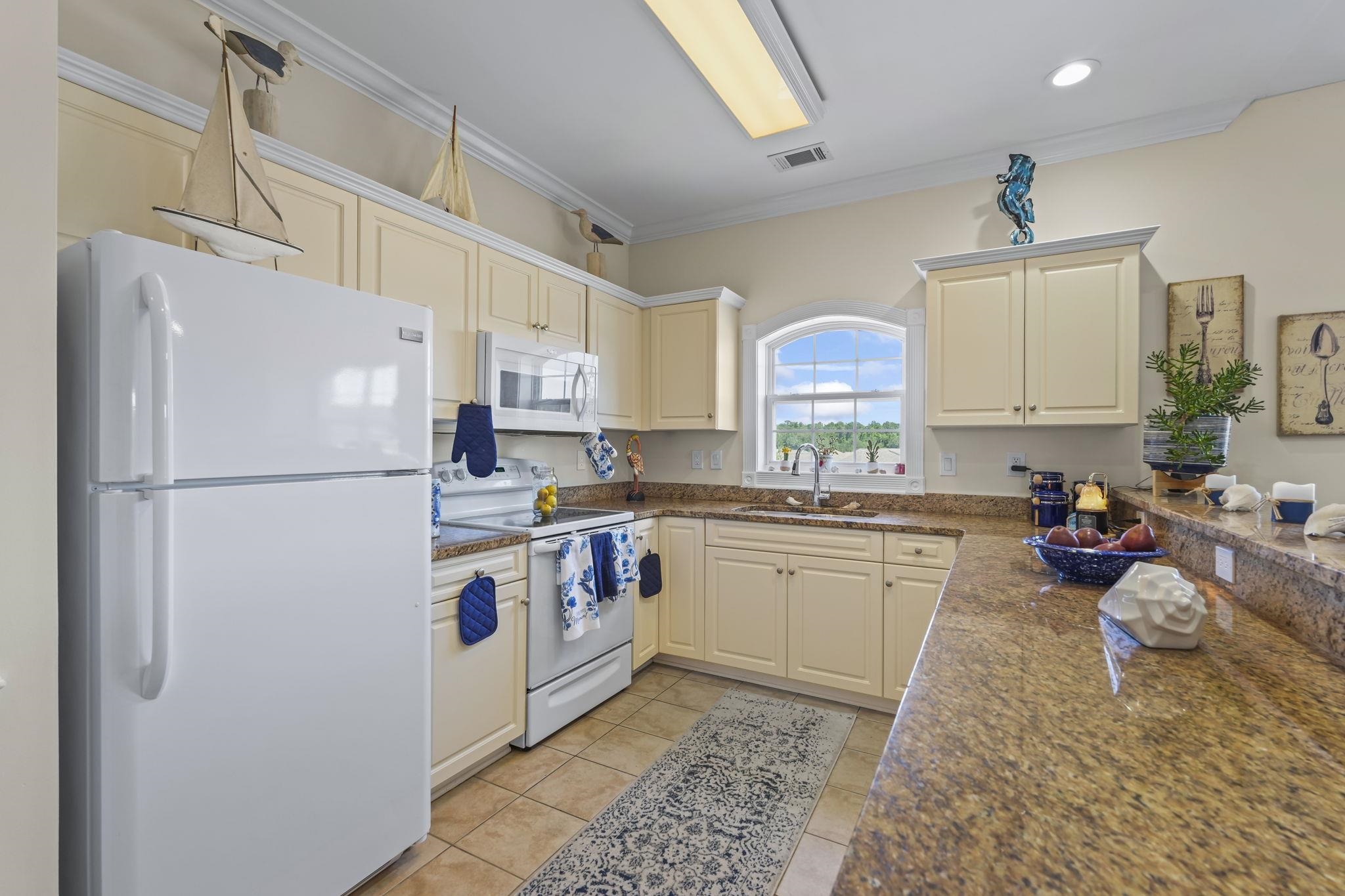 110 South Shore Blvd. Property Photo 3