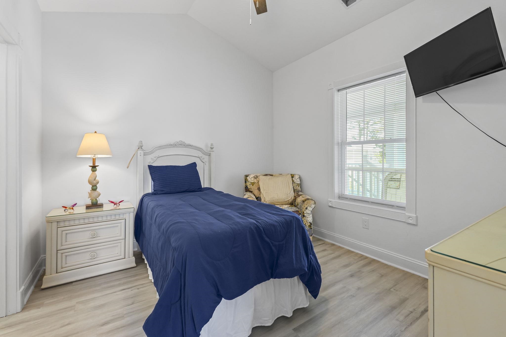 110 South Shore Blvd. Property Photo 18