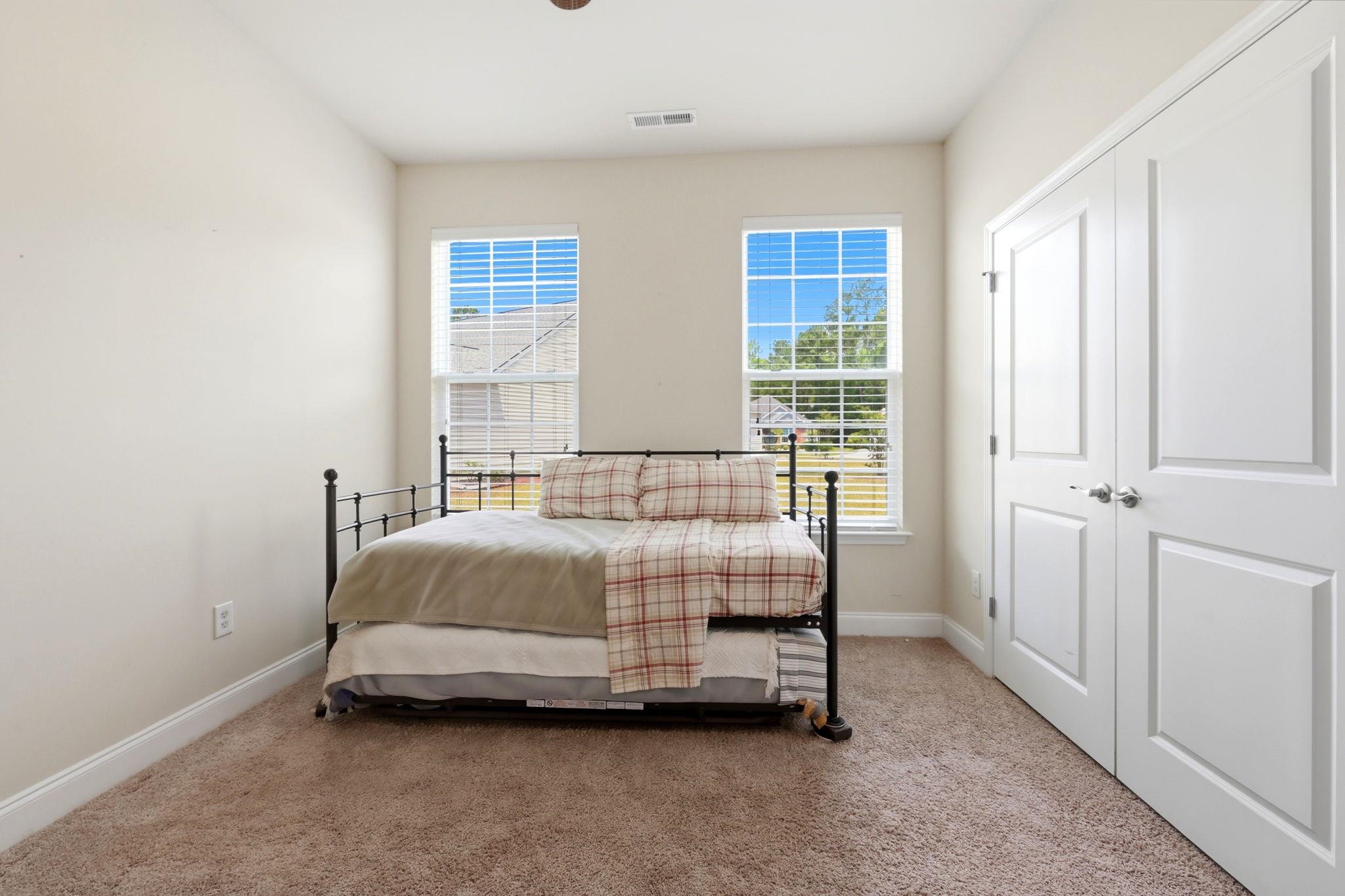 864 Callant Dr. Property Photo 12