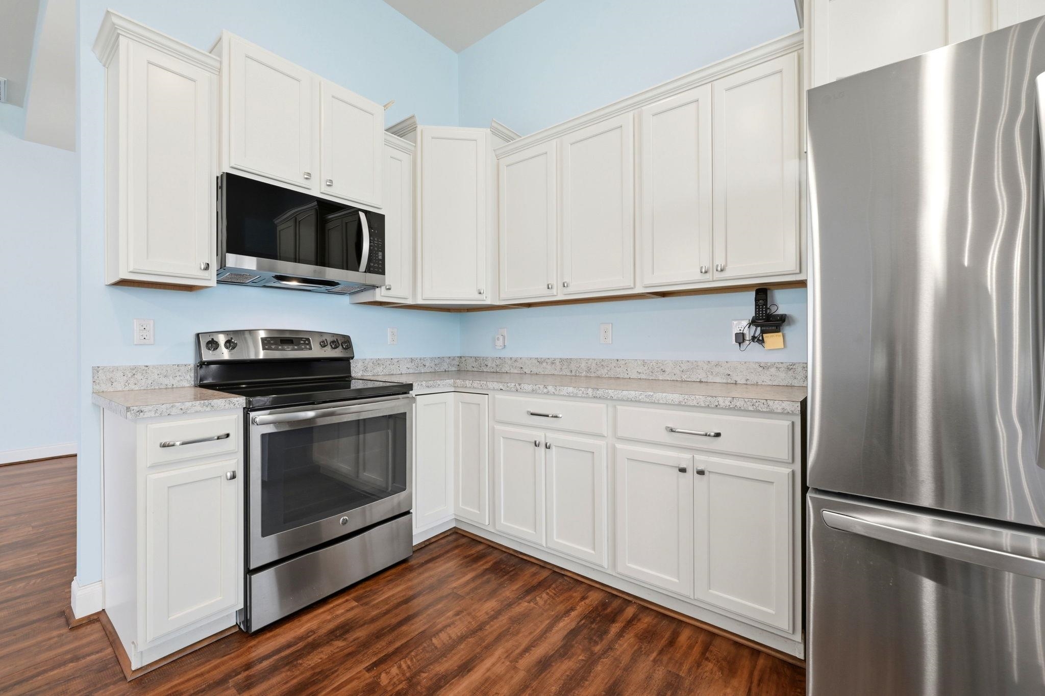 864 Callant Dr. Property Photo 18