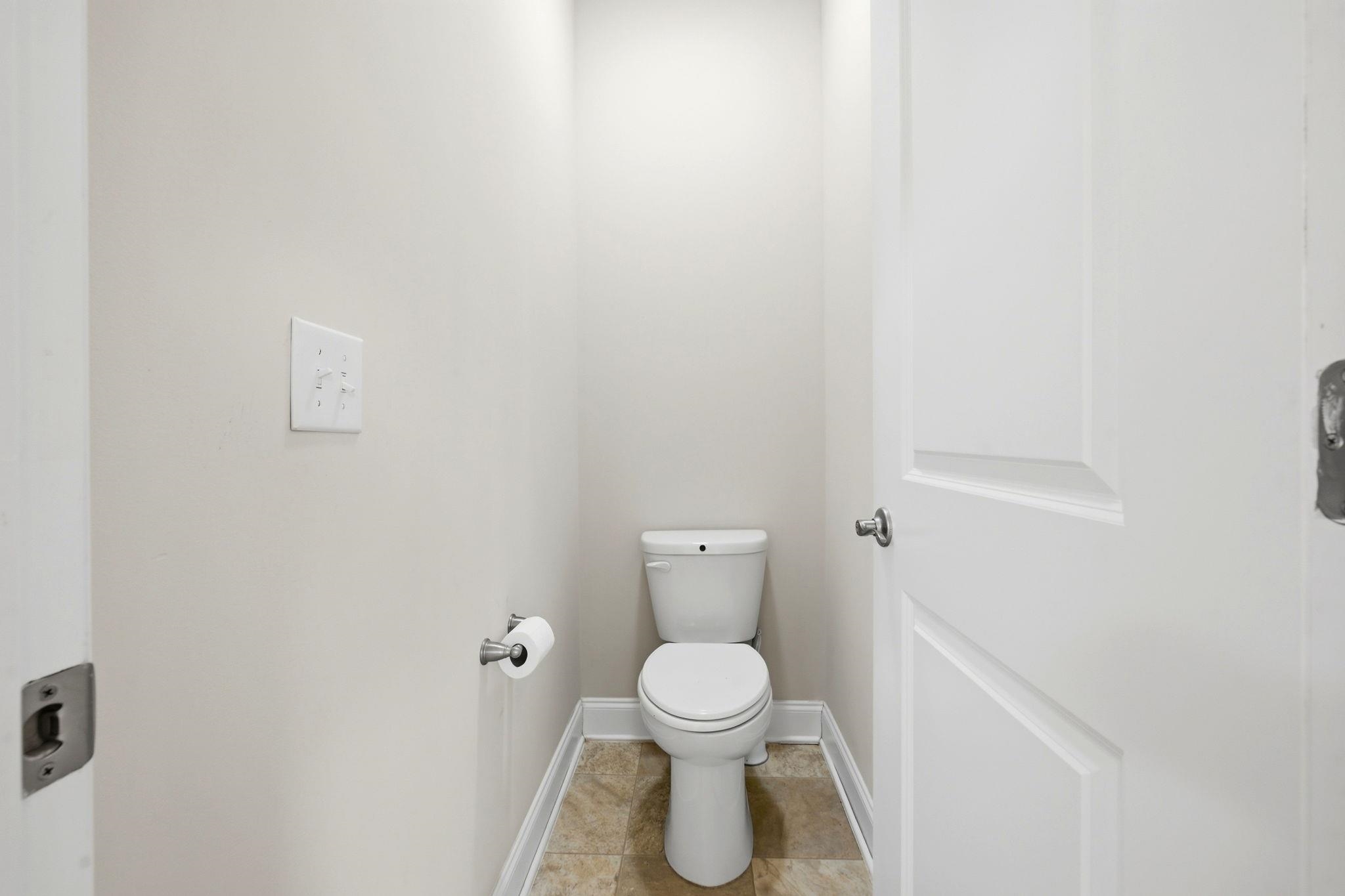 864 Callant Dr. Property Photo 30