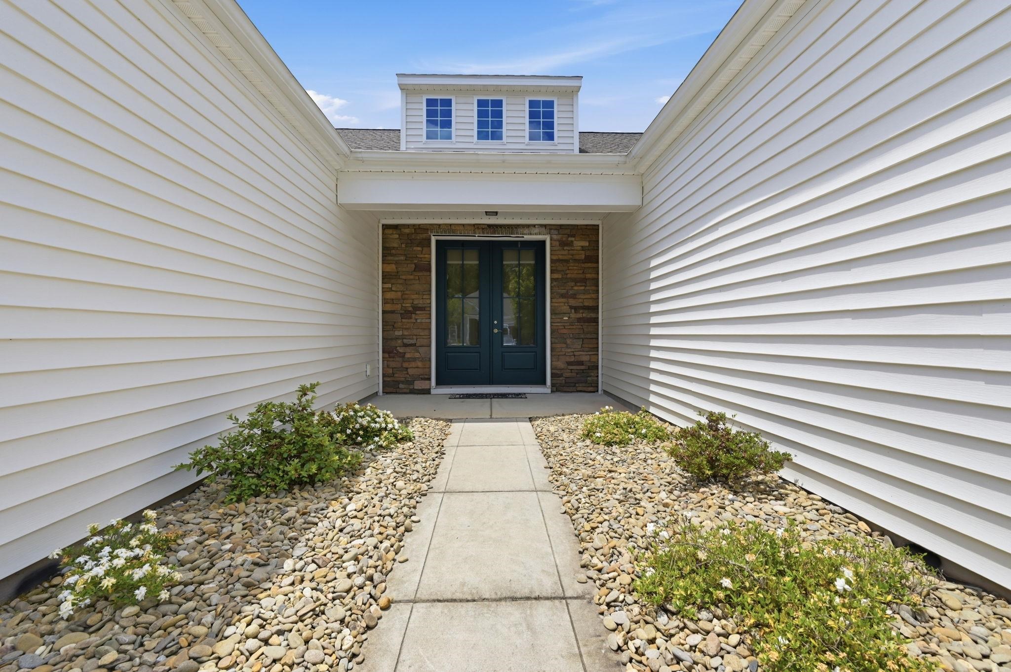 864 Callant Dr. Property Photo 36