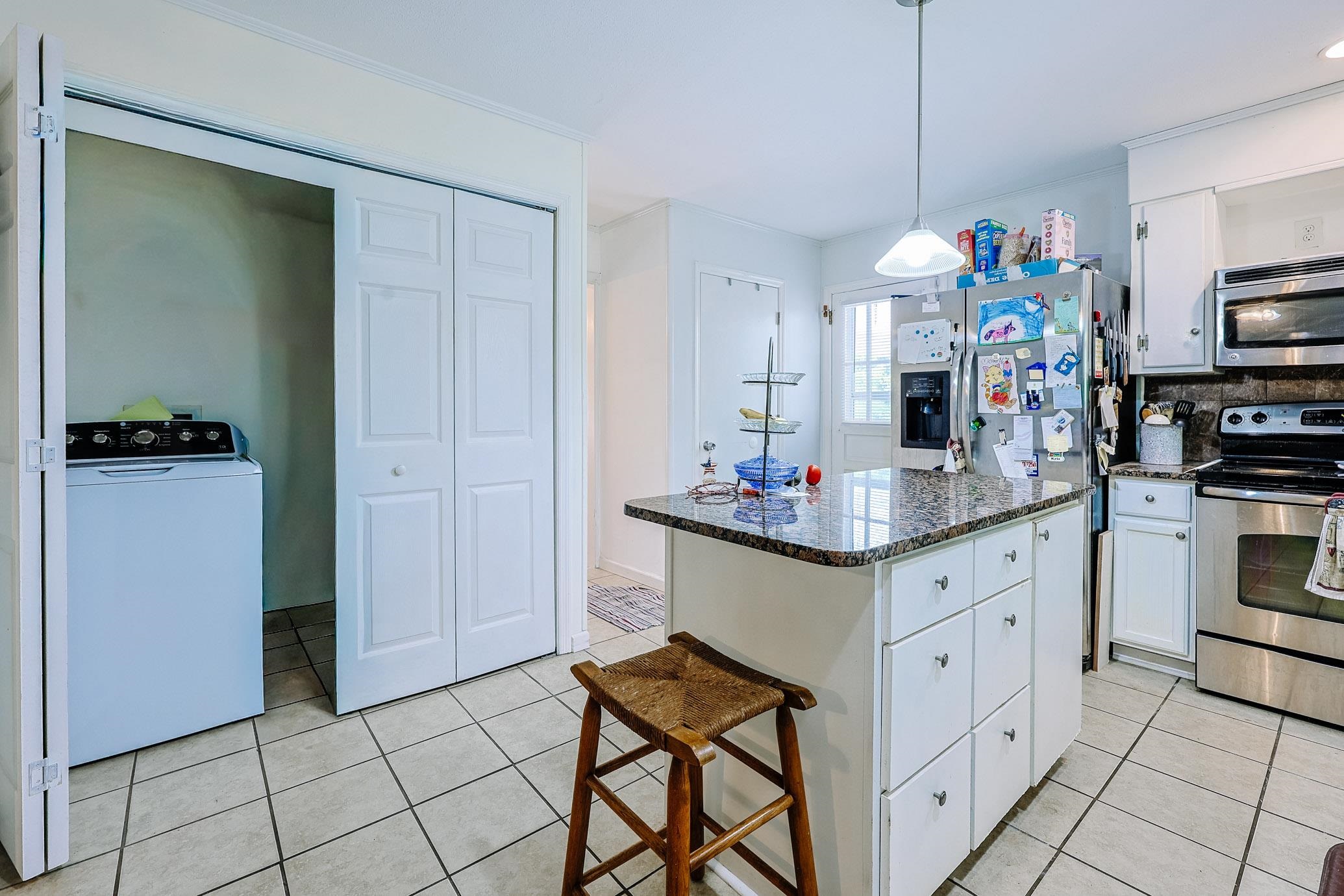 1872 E Marion St. Property Photo 7