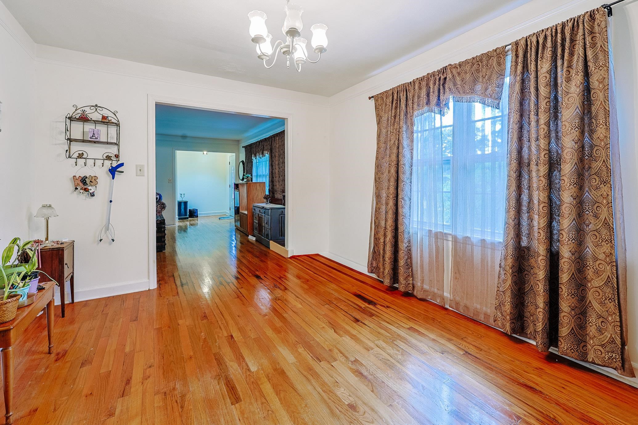 1872 E Marion St. Property Photo 16