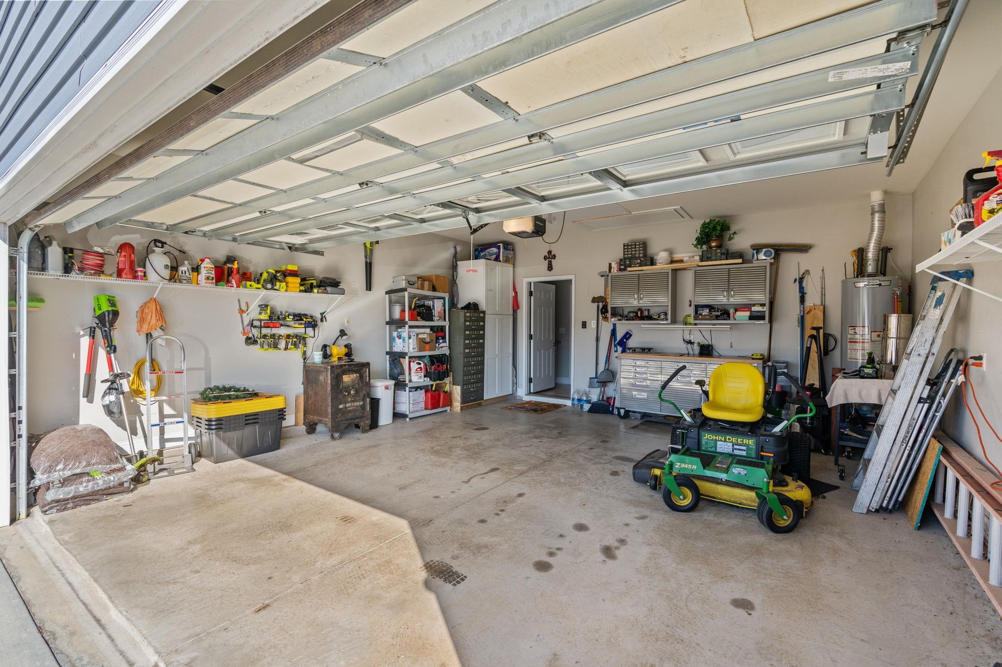 212 Hull St. Property Photo 27