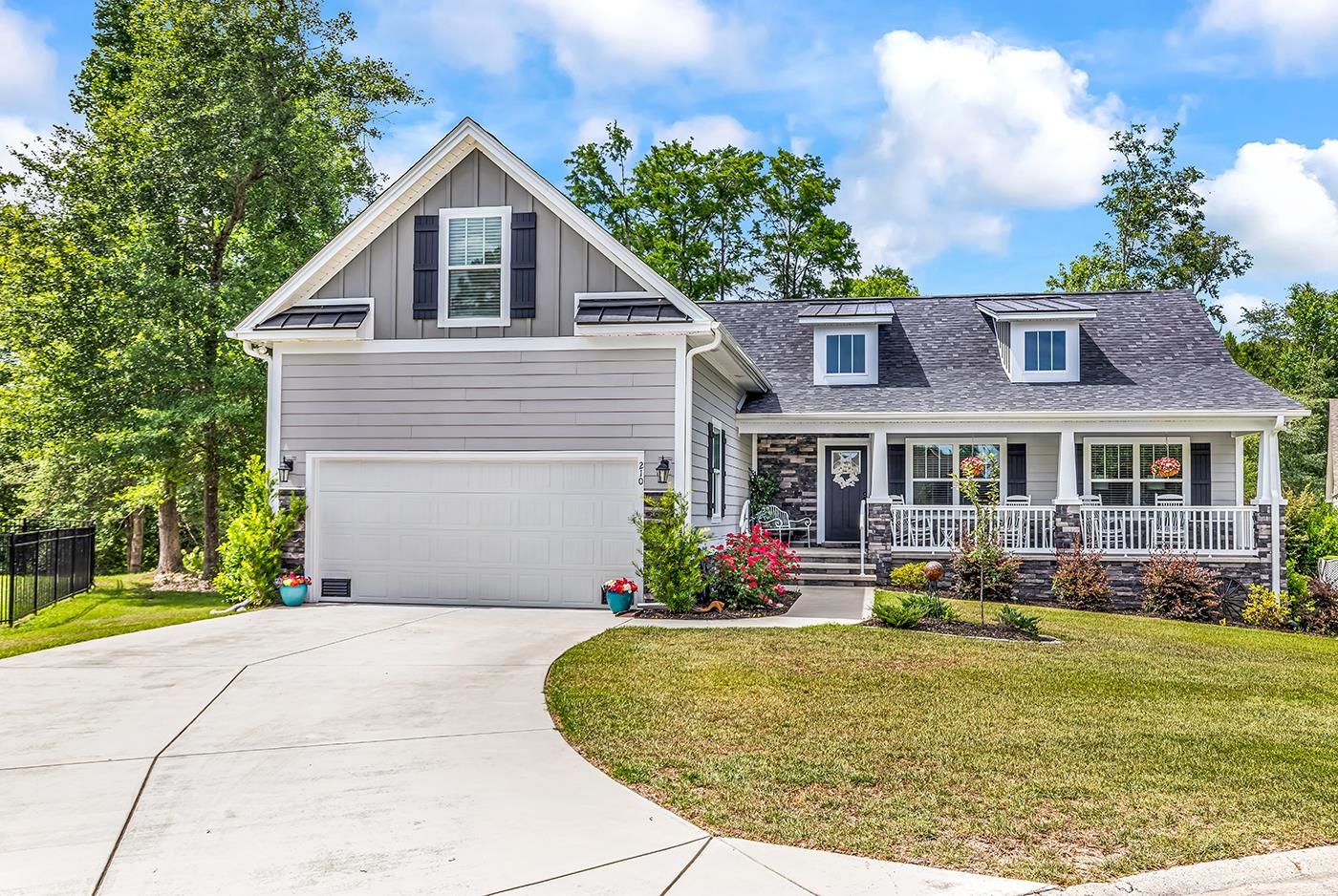 210 Rivers Edge Dr. Property Photo 1