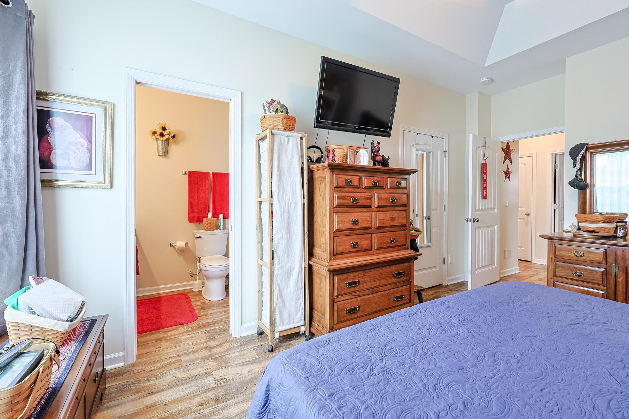 156 Oak Crest Circle Property Photo 8