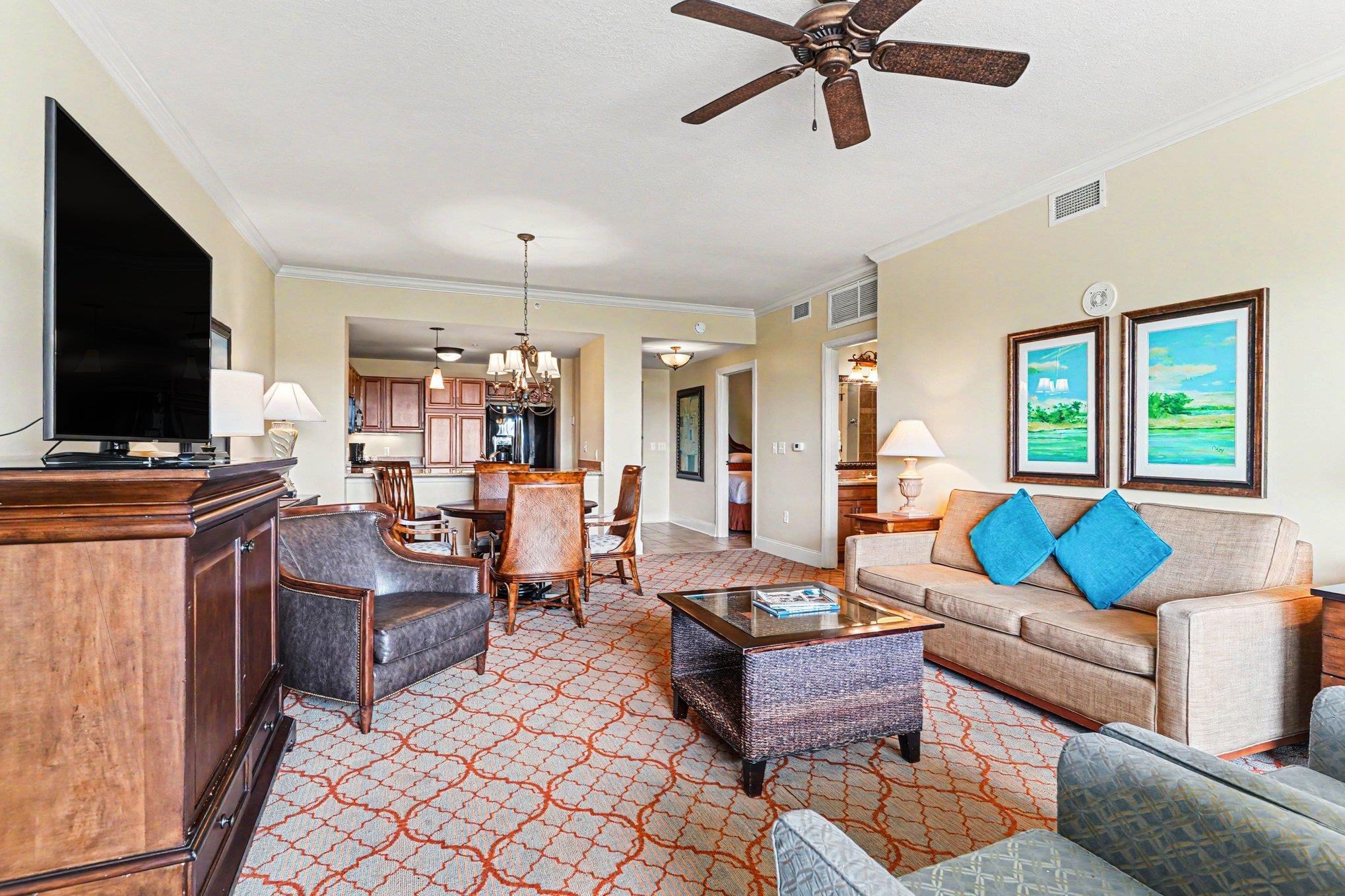 8121 Amalfi Pl. Property Photo 4