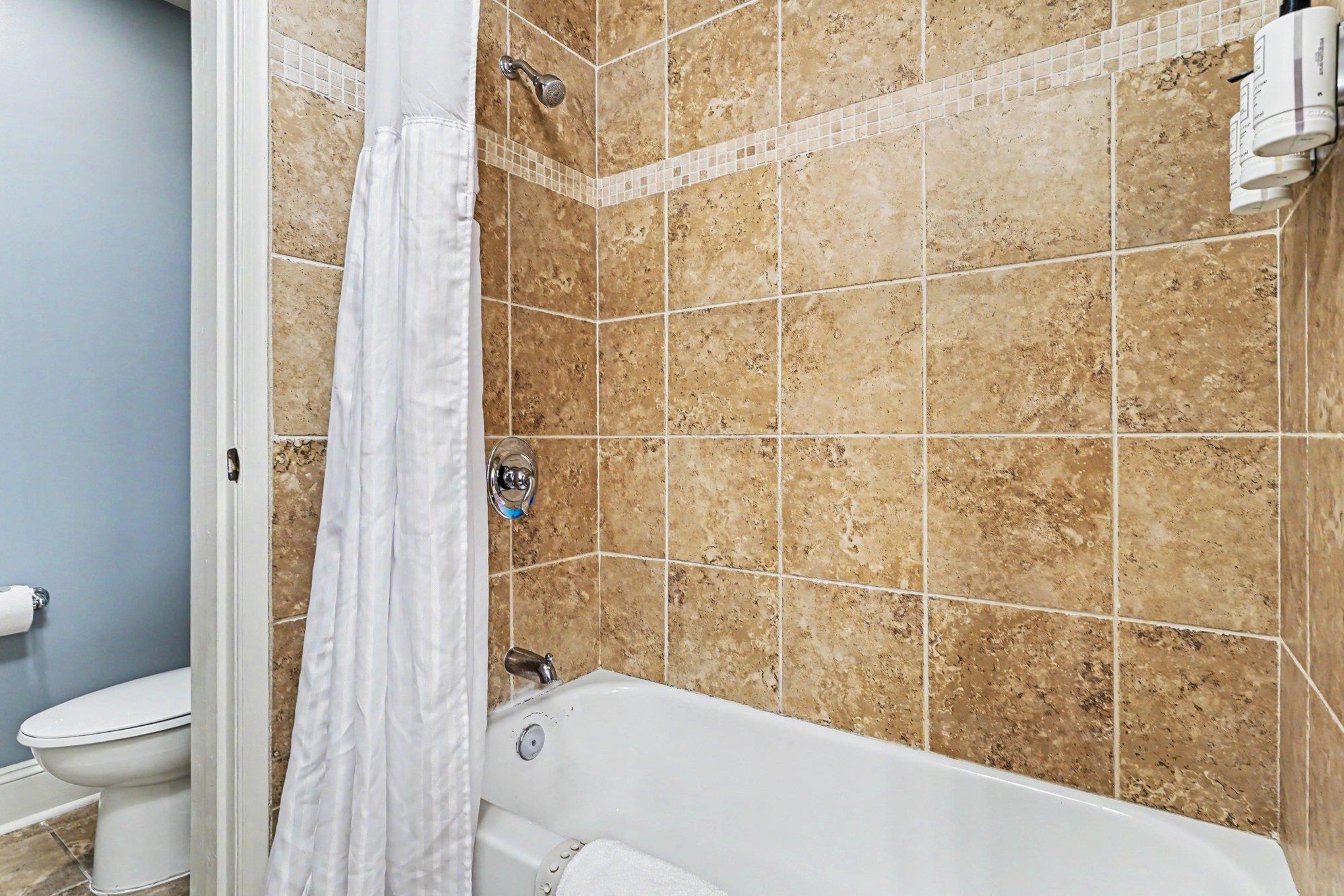 8121 Amalfi Pl. Property Photo 19
