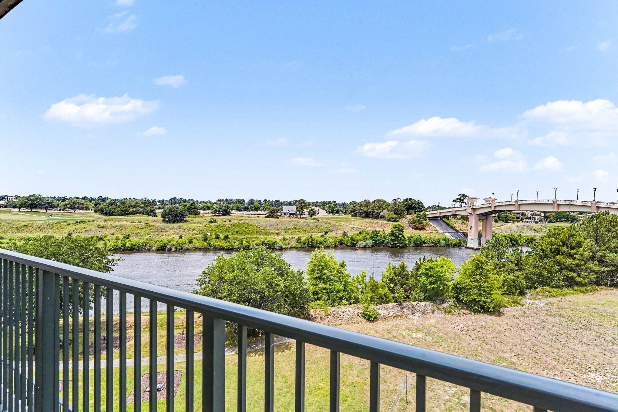 8121 Amalfi Pl. Property Photo 23