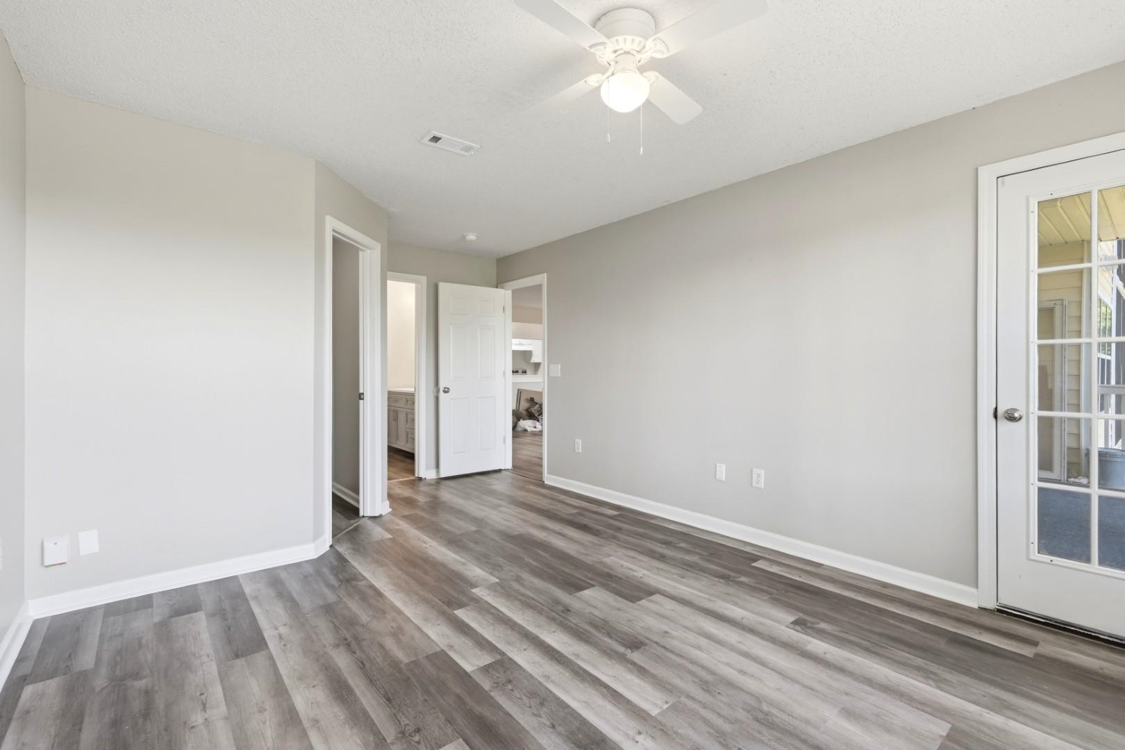 5040 Windsor Green Way Property Photo 20