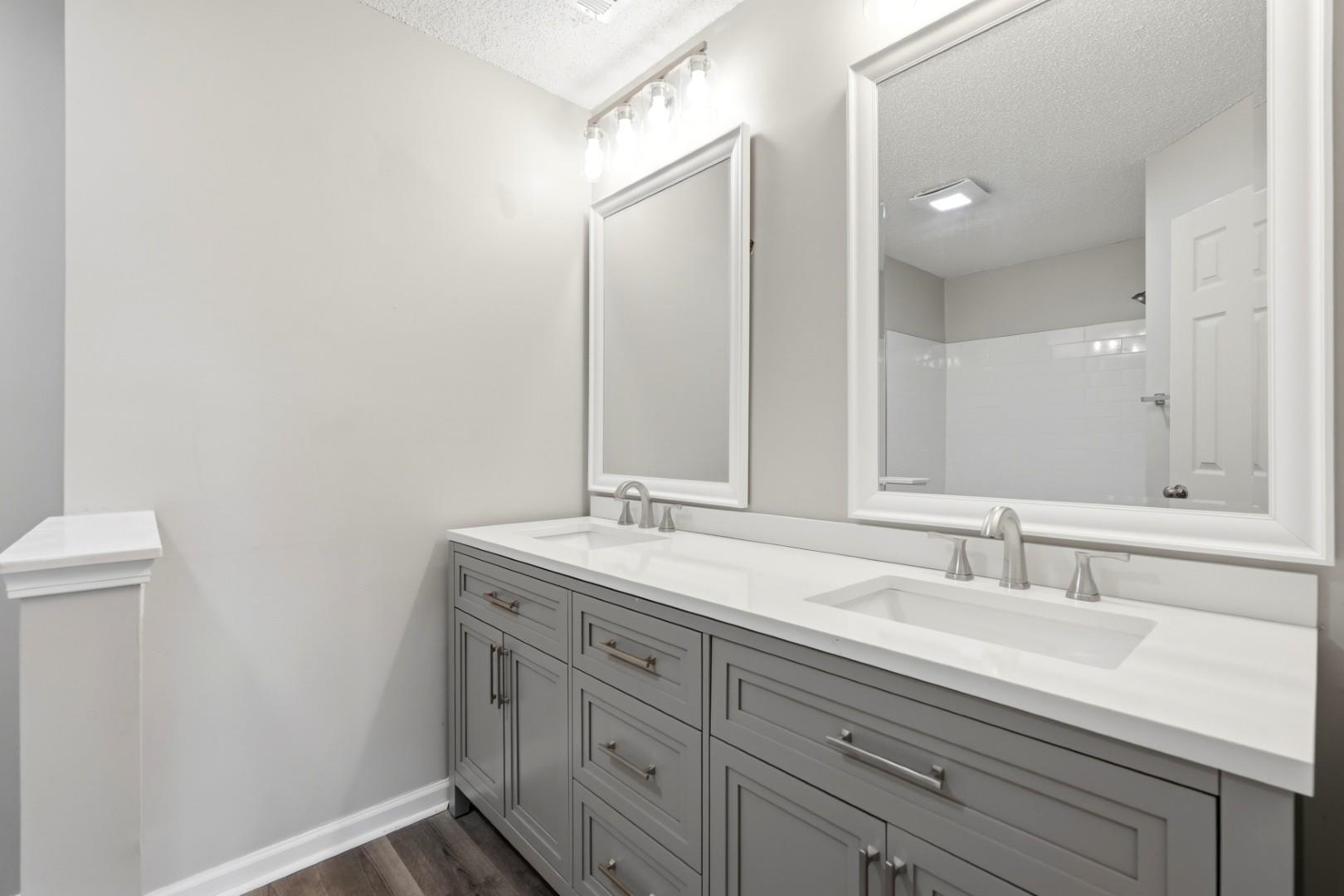 5040 Windsor Green Way Property Photo 22