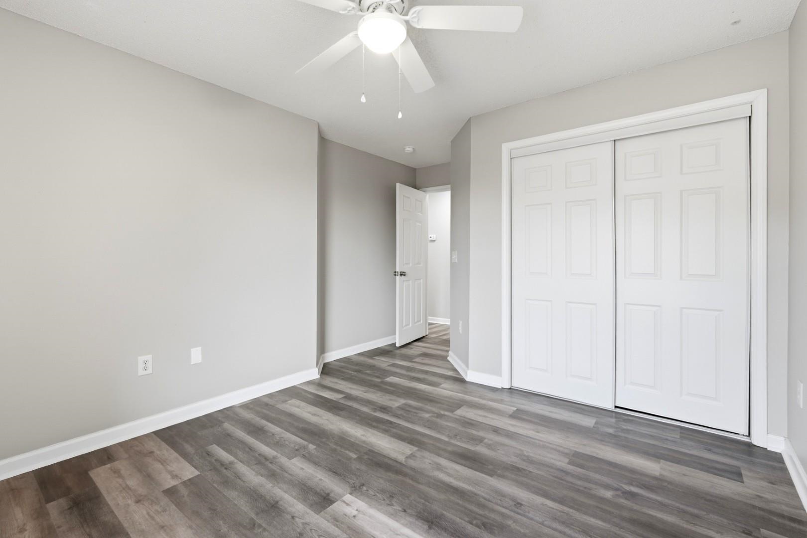 5040 Windsor Green Way Property Photo 26