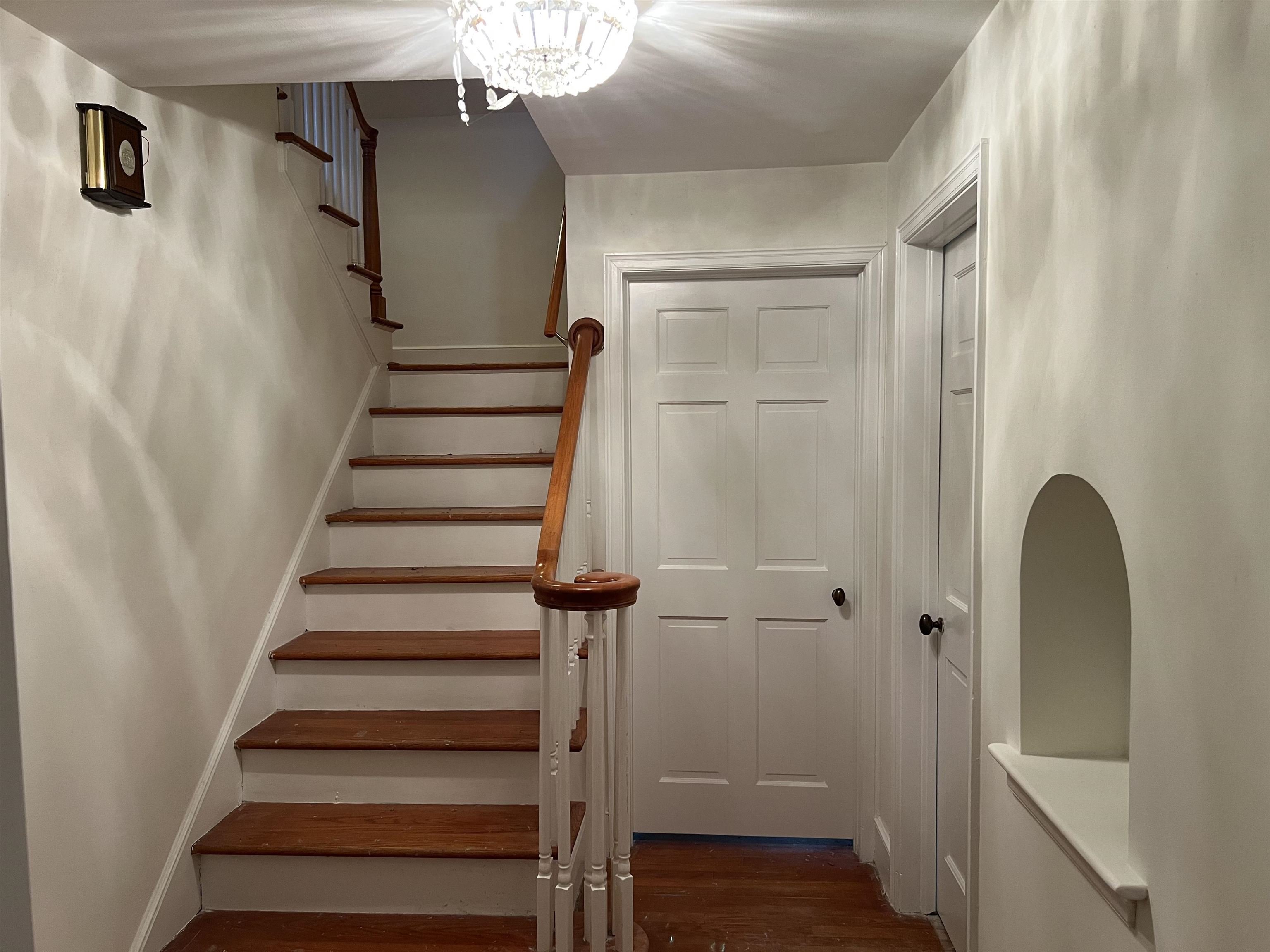 5619 Main St. Property Photo 13