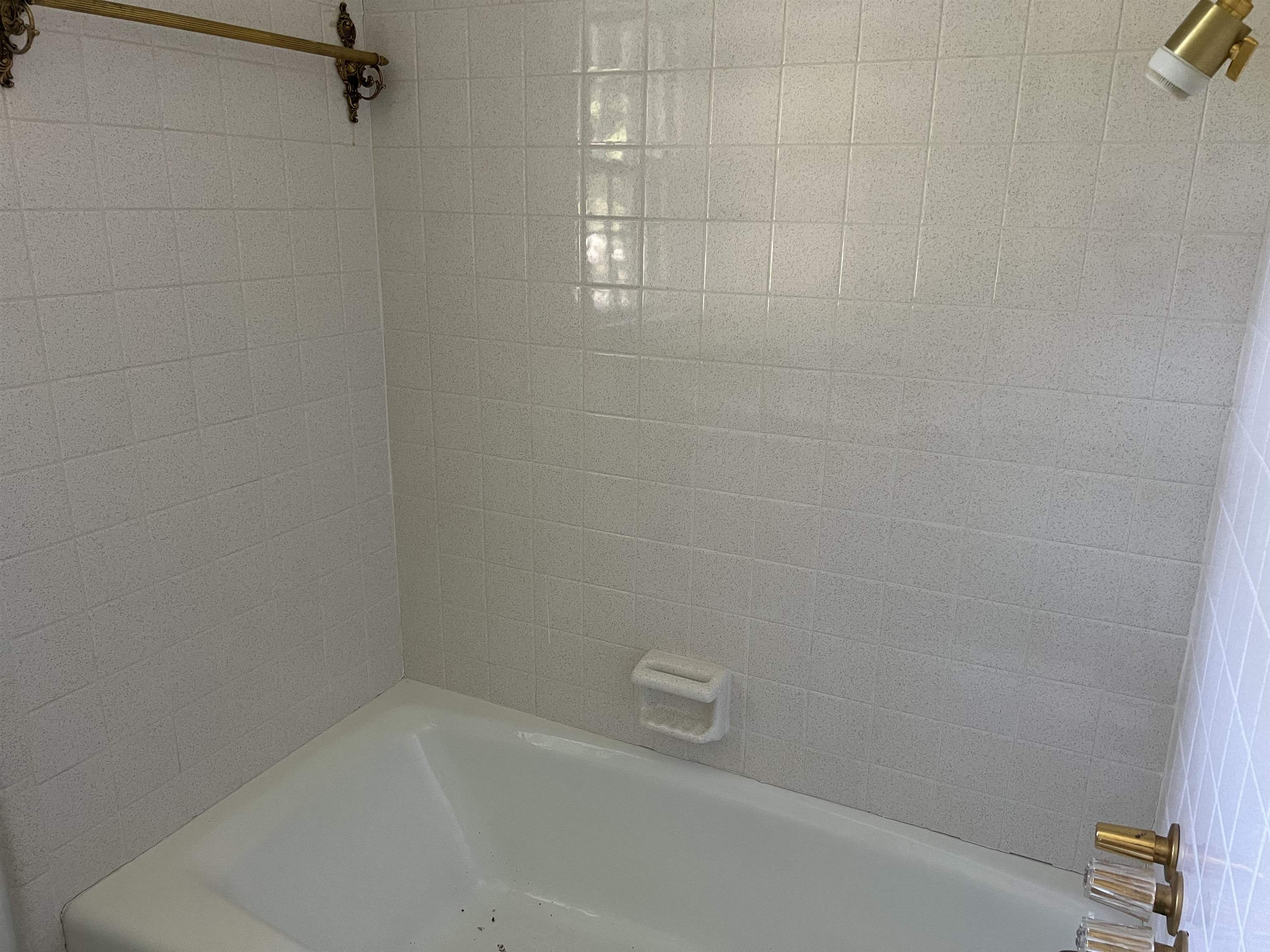 5619 Main St. Property Photo 20