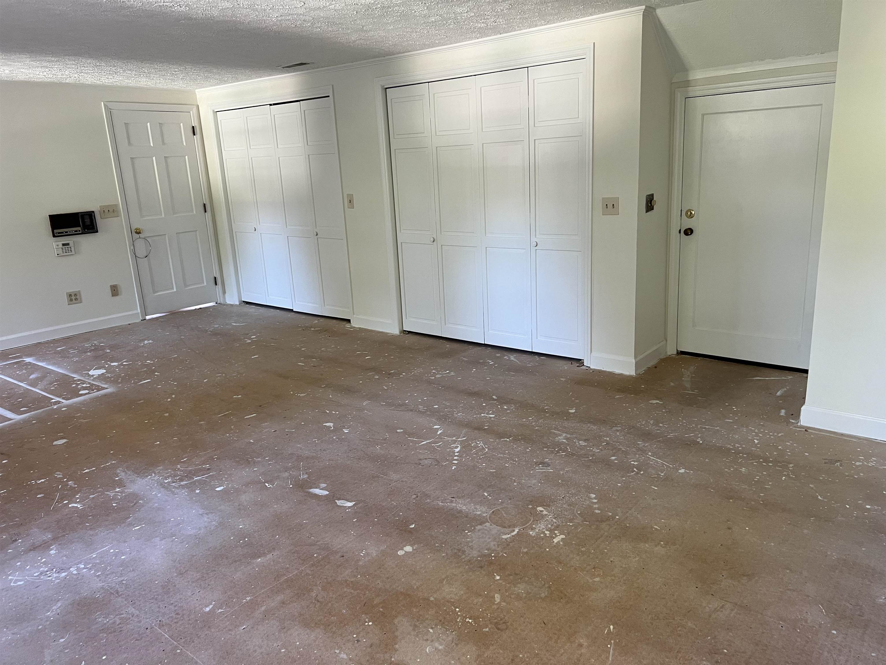 5619 Main St. Property Photo 37
