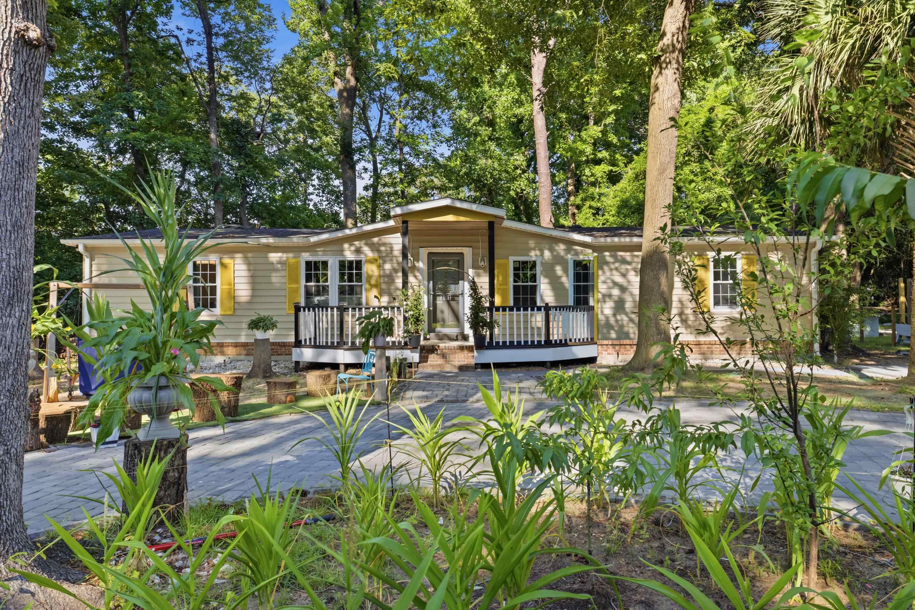 391 Di-Cindy Ln.