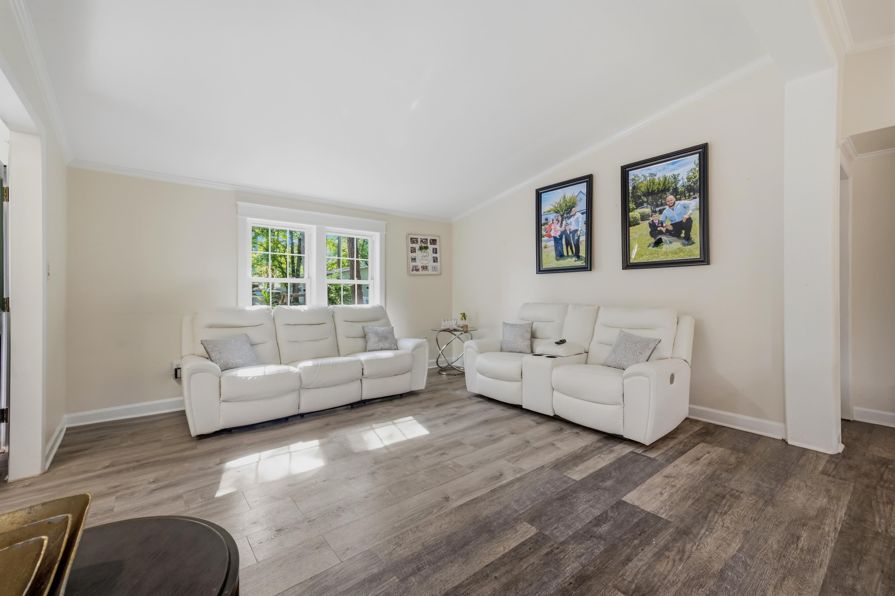 391 Di-cindy Ln. Property Photo 12