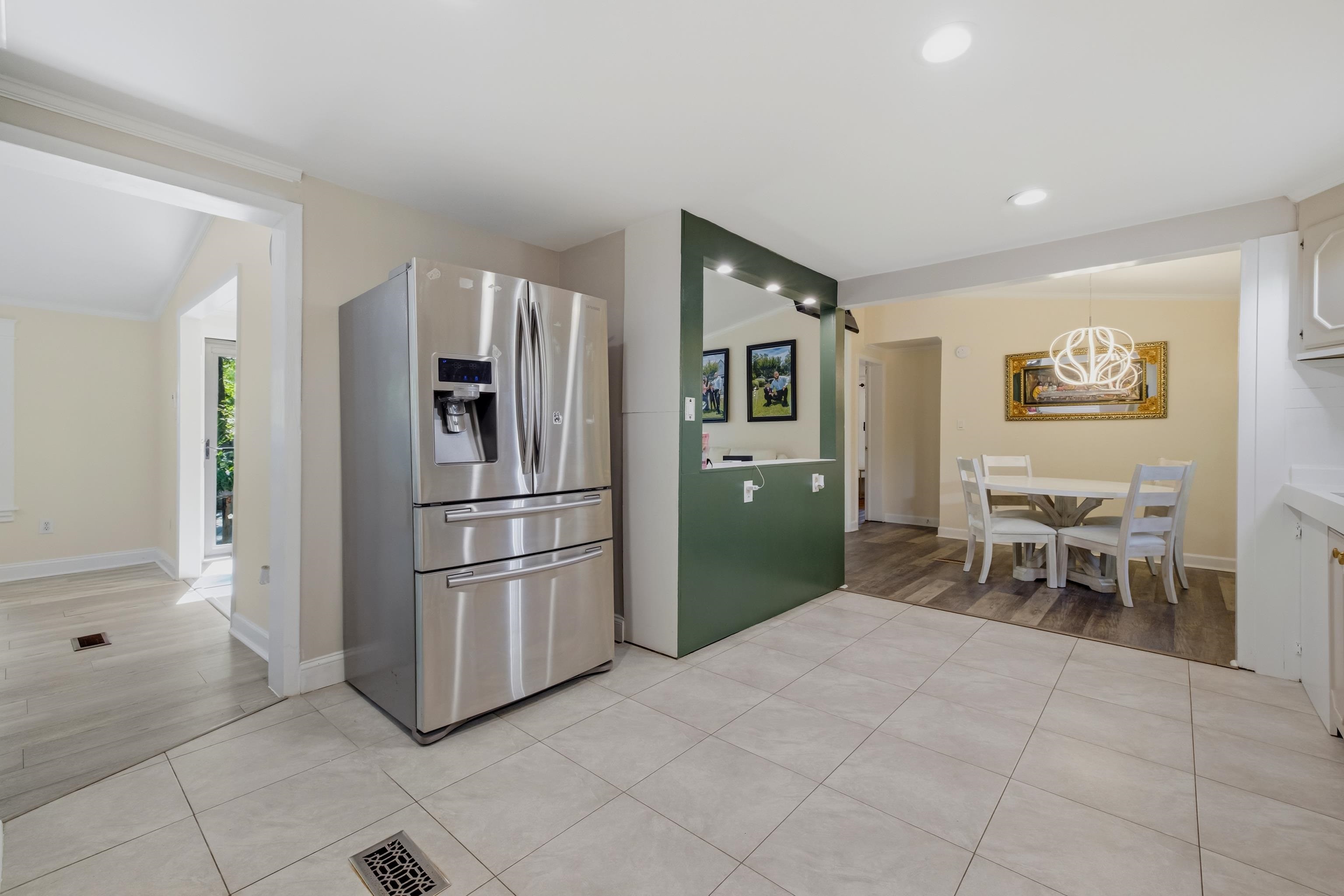 391 Di-cindy Ln. Property Photo 25