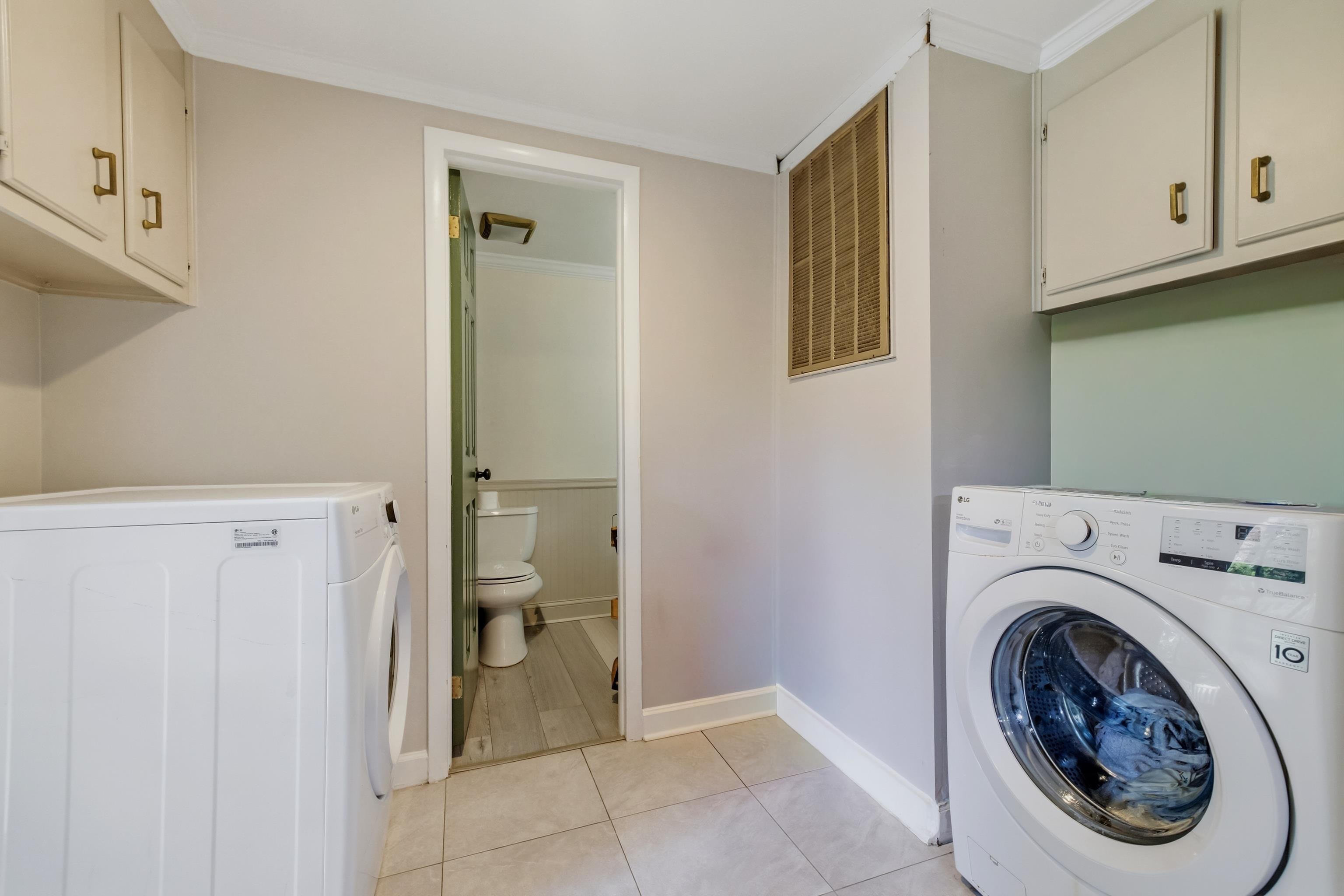 391 Di-cindy Ln. Property Photo 26