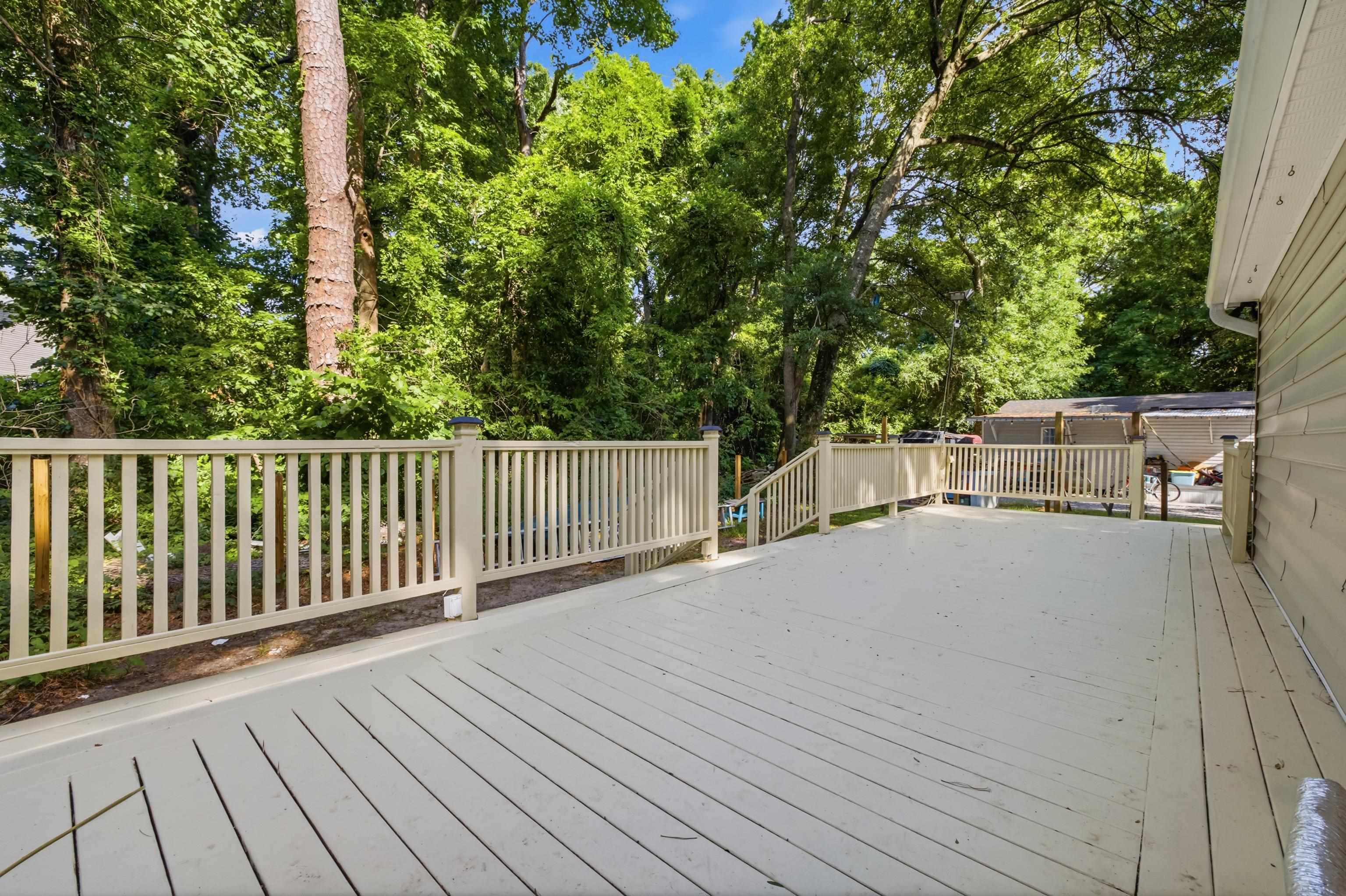 391 Di-cindy Ln. Property Photo 35