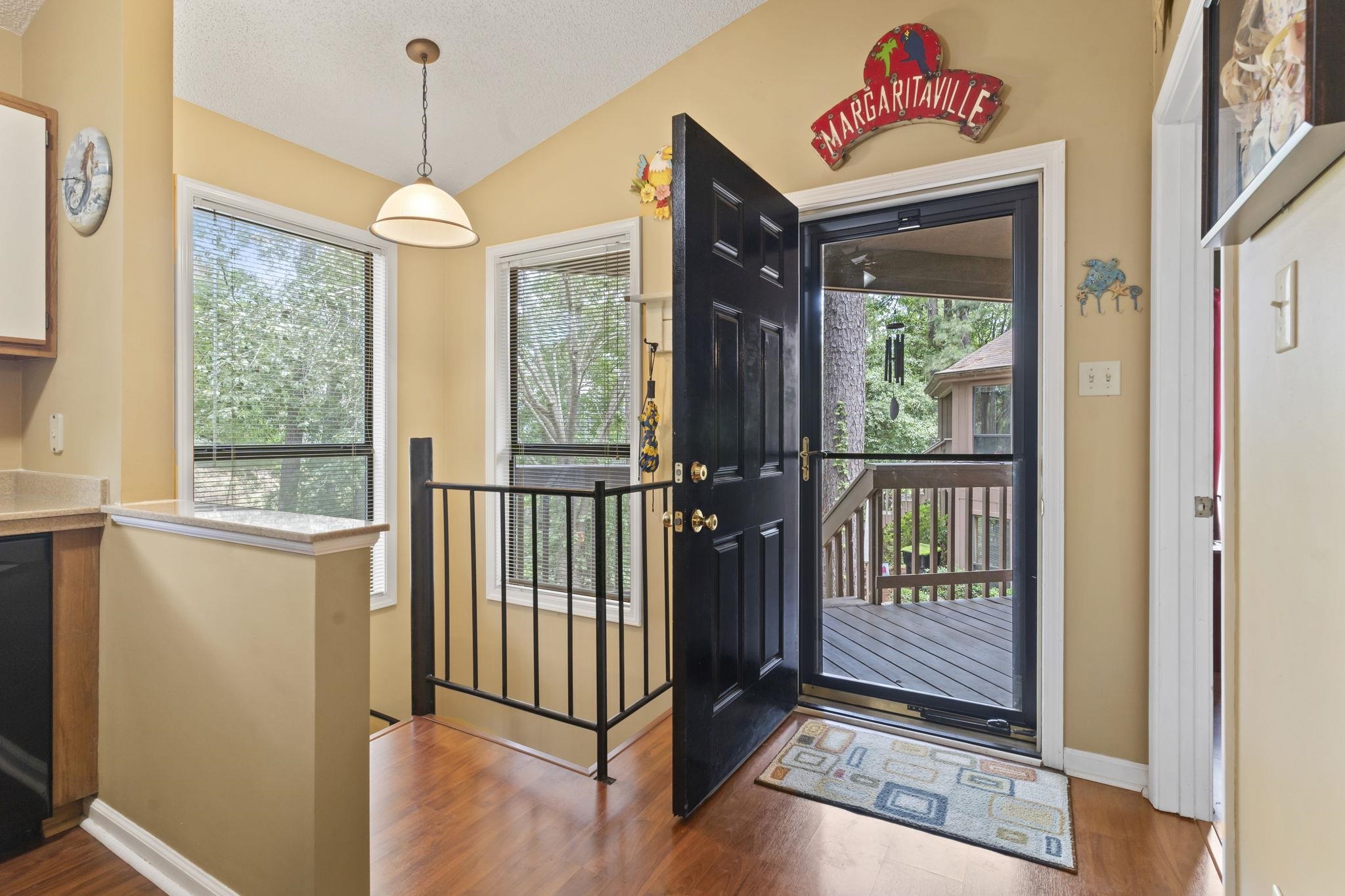 752 Tall Oaks Ct. Property Photo 5