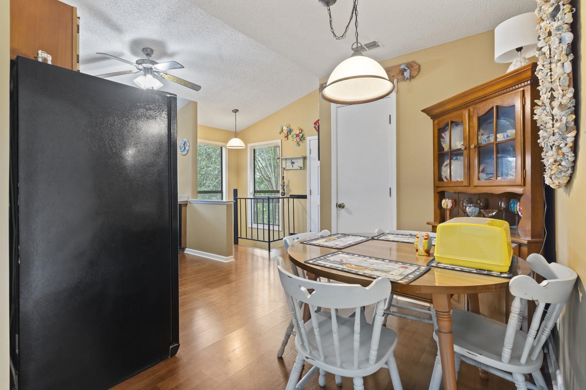 752 Tall Oaks Ct. Property Photo 12