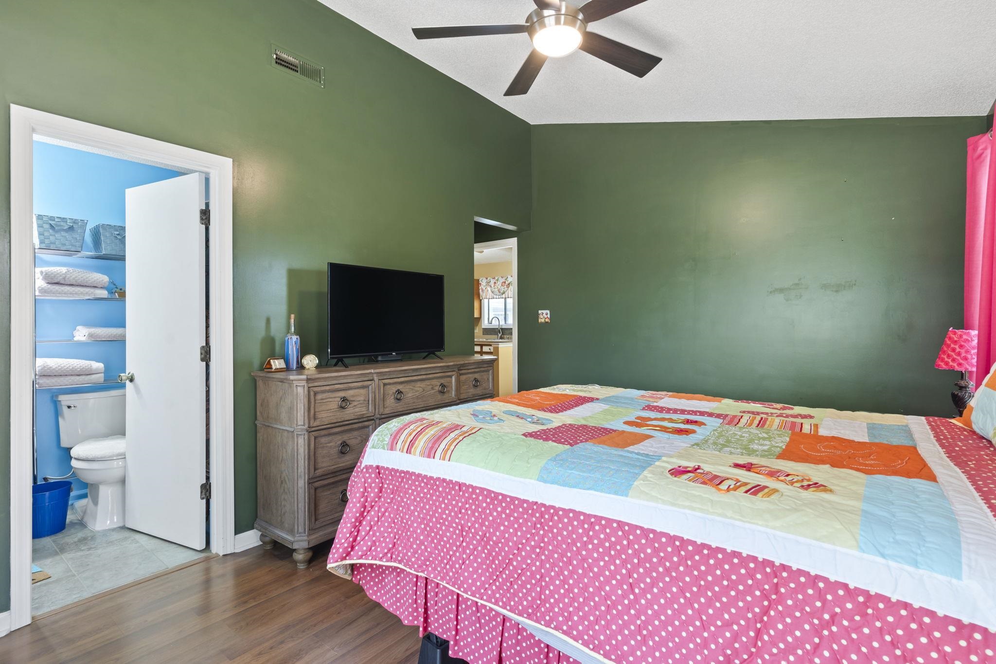 752 Tall Oaks Ct. Property Photo 21