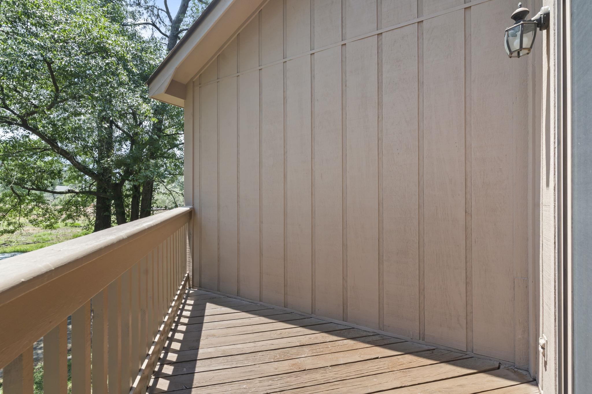 752 Tall Oaks Ct. Property Photo 22