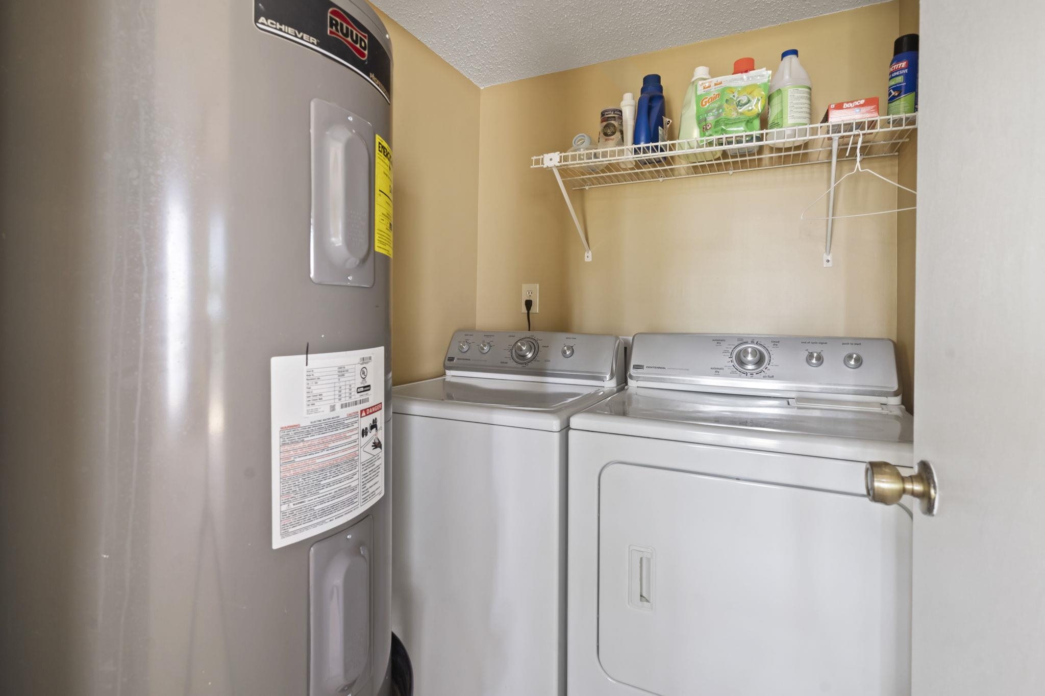 752 Tall Oaks Ct. Property Photo 25