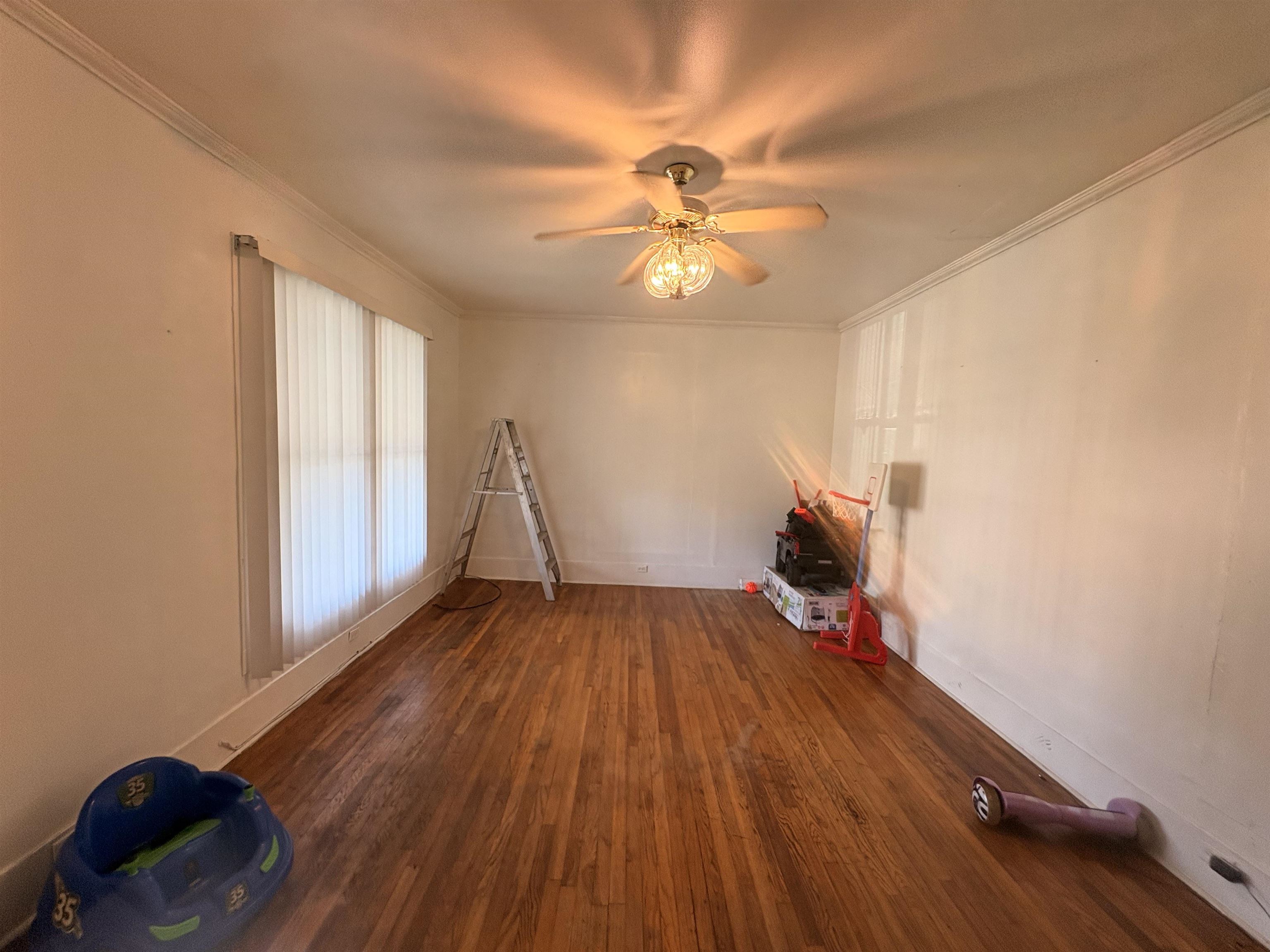 319 N Main St. Property Photo 7