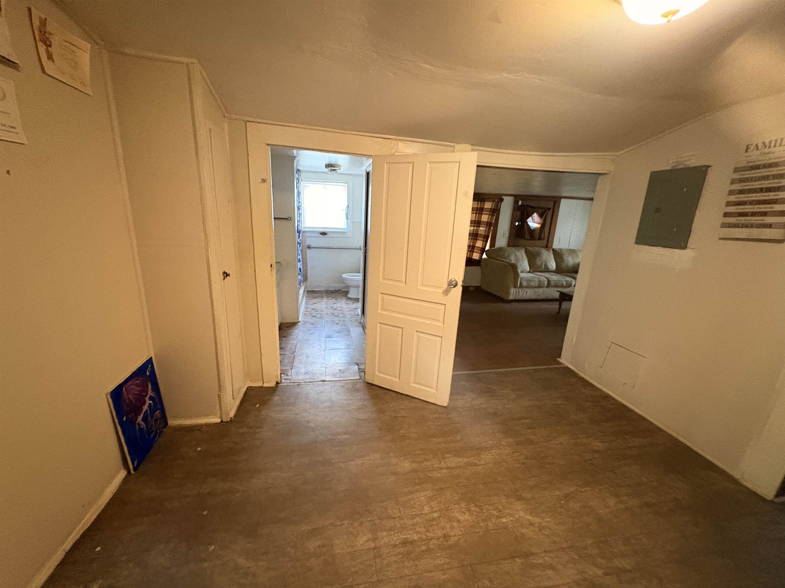 319 N Main St. Property Photo 13