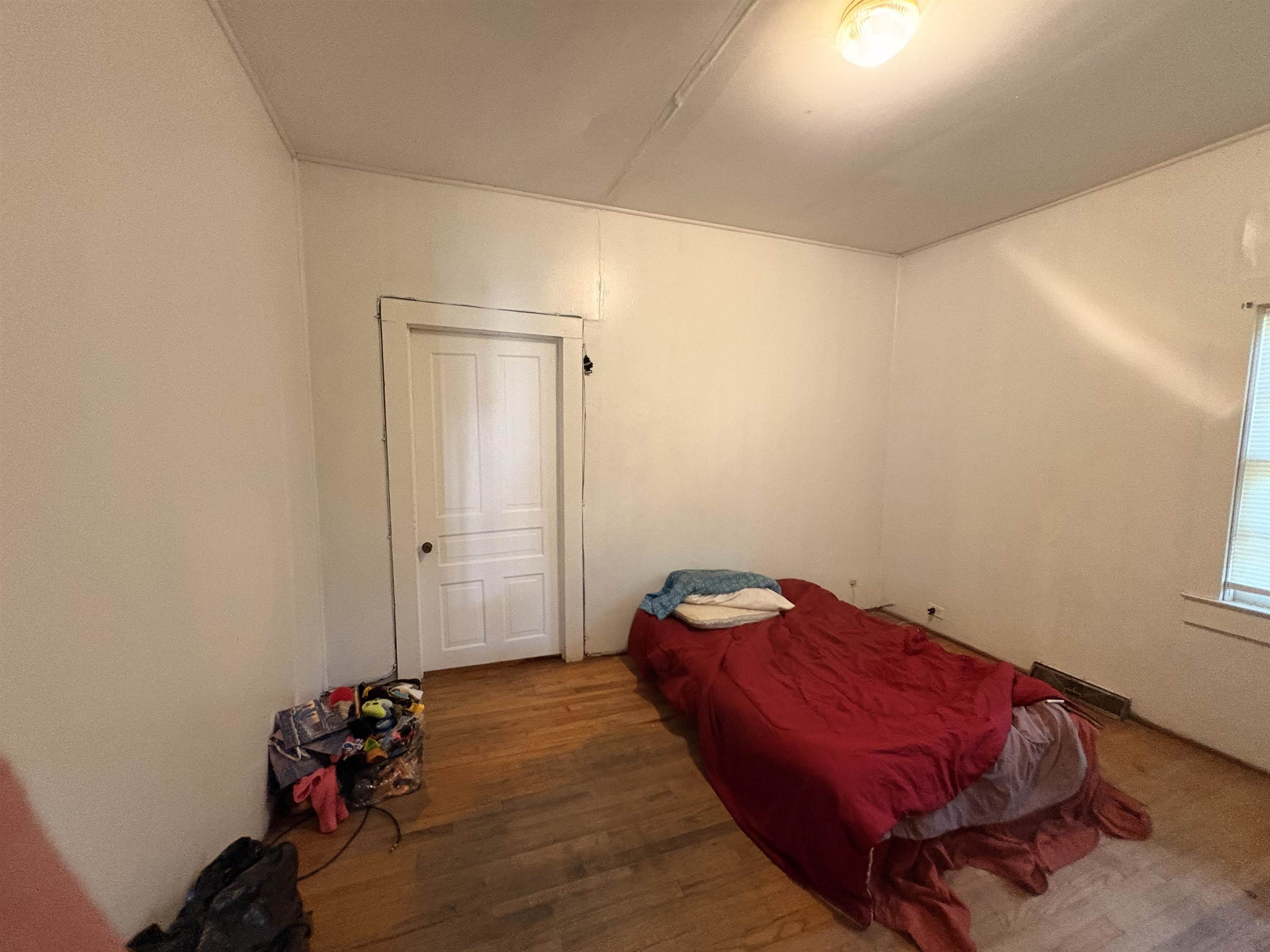 319 N Main St. Property Photo 16