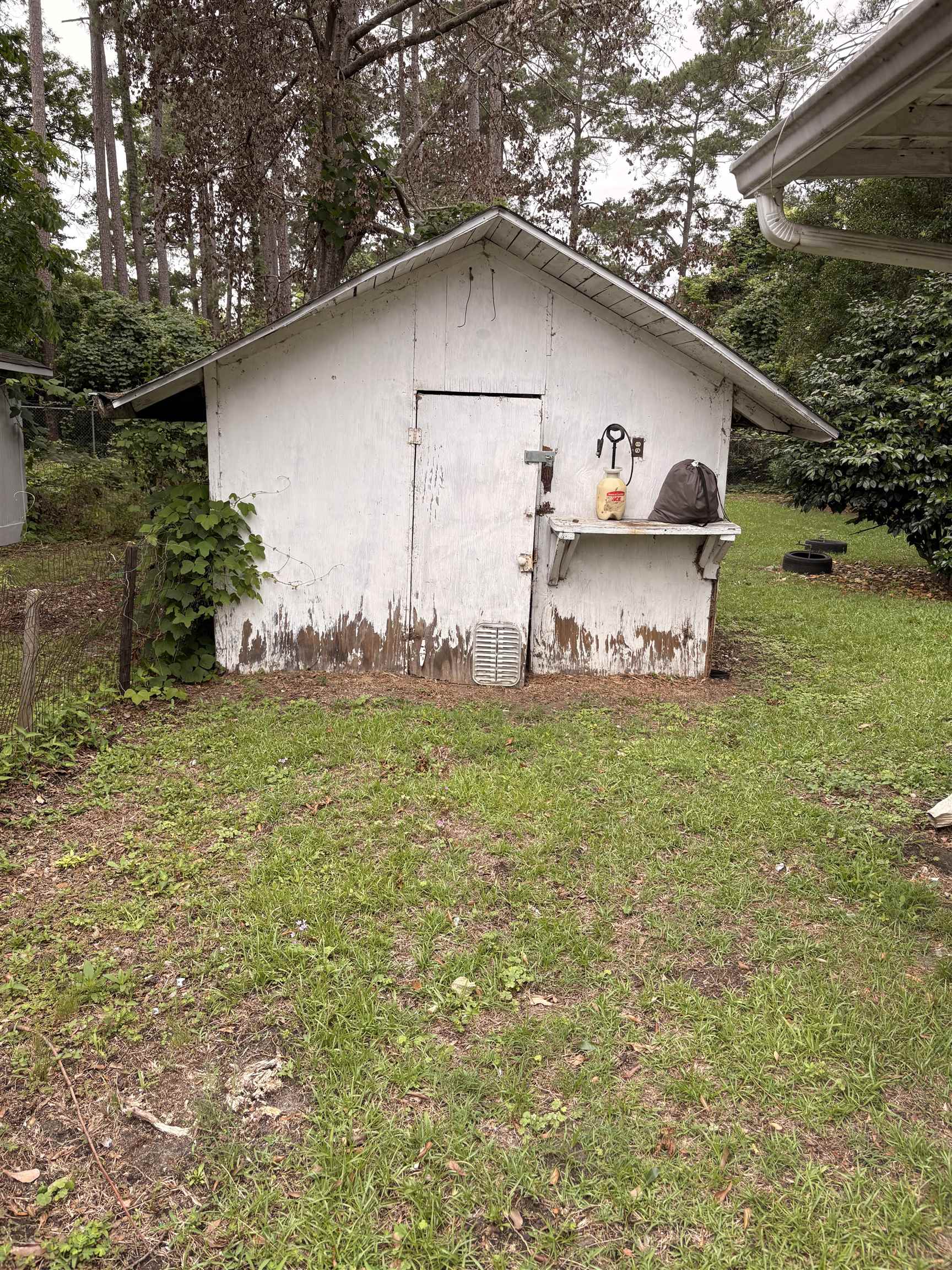 319 N Main St. Property Photo 18