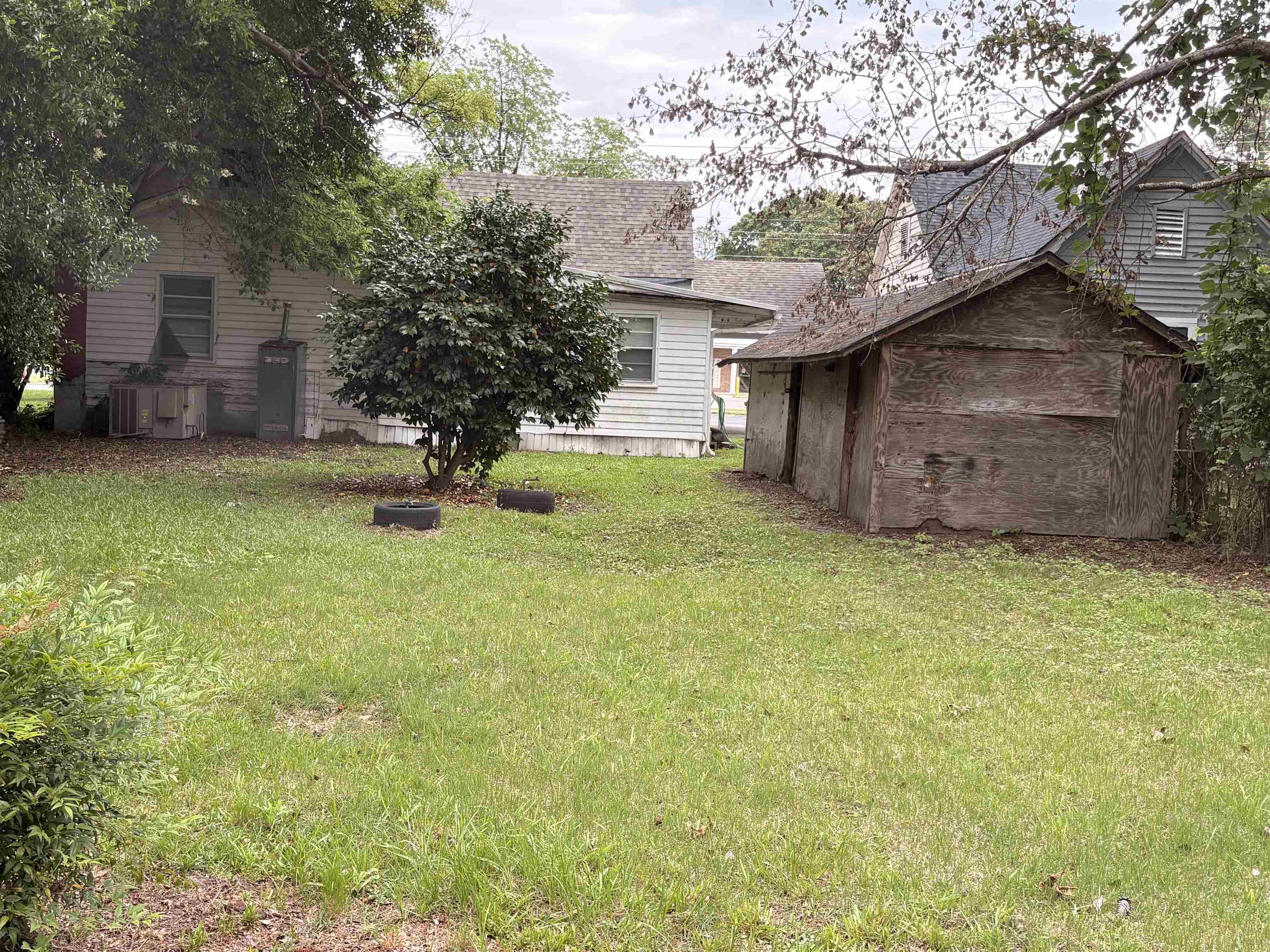 319 N Main St. Property Photo 22