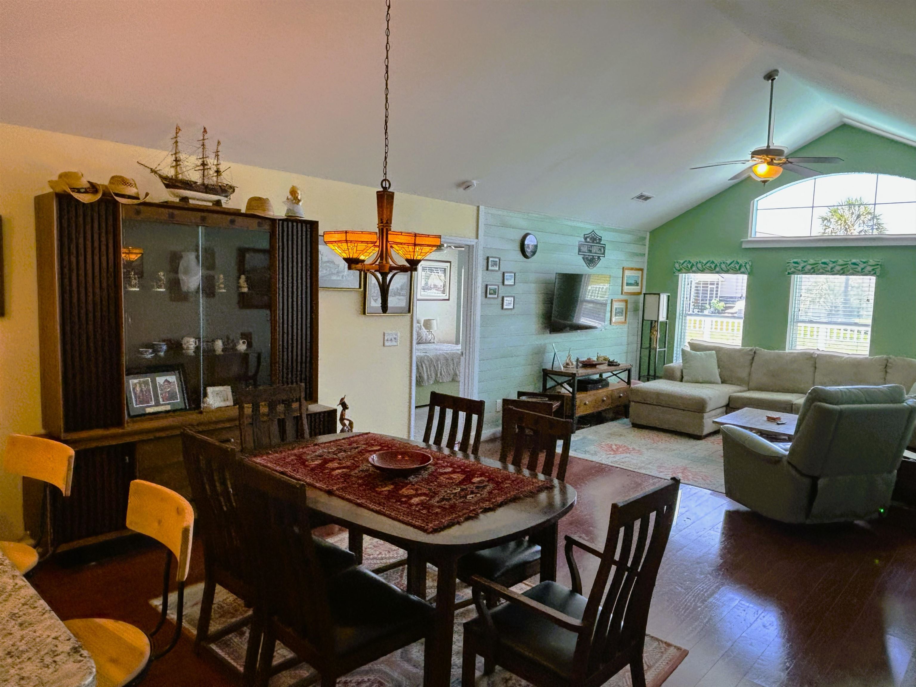 1452 Registry Dr. Property Photo 5