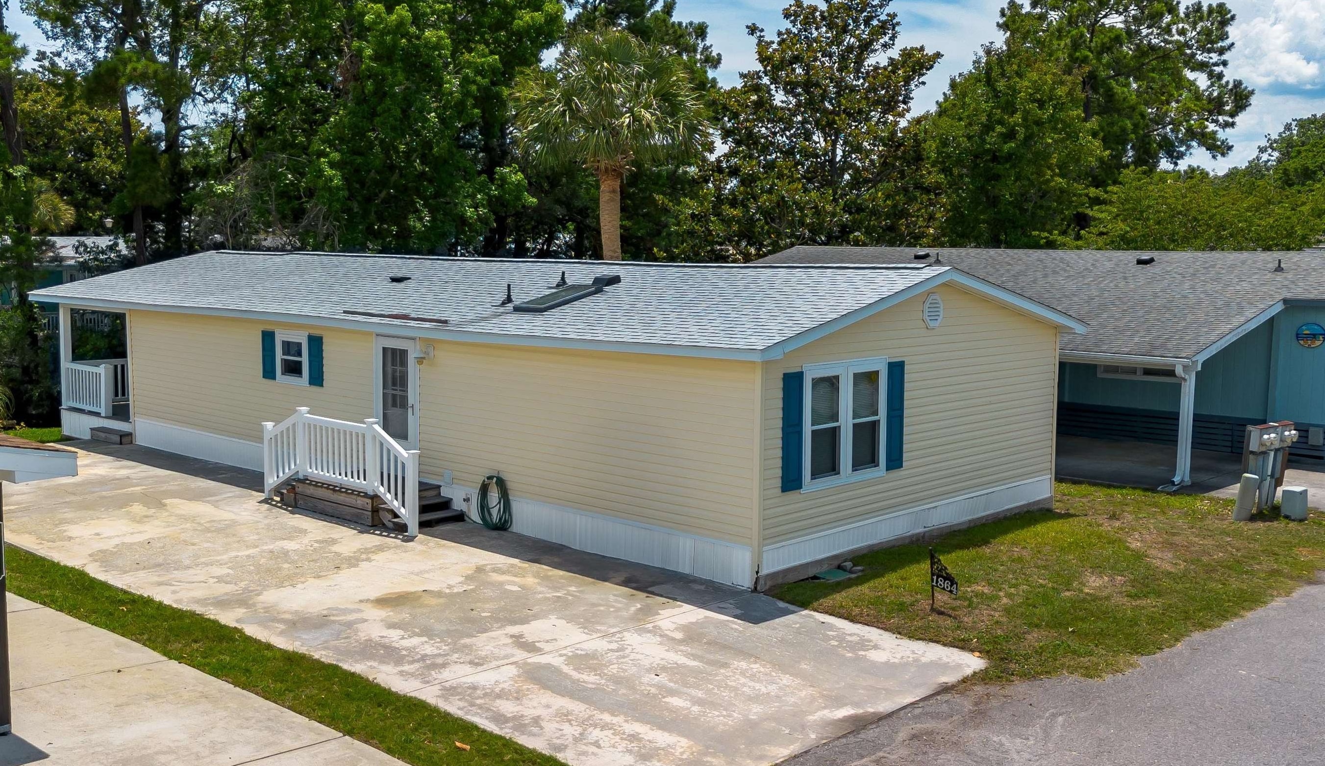 1864 Sunrise Dr. Property Photo 3