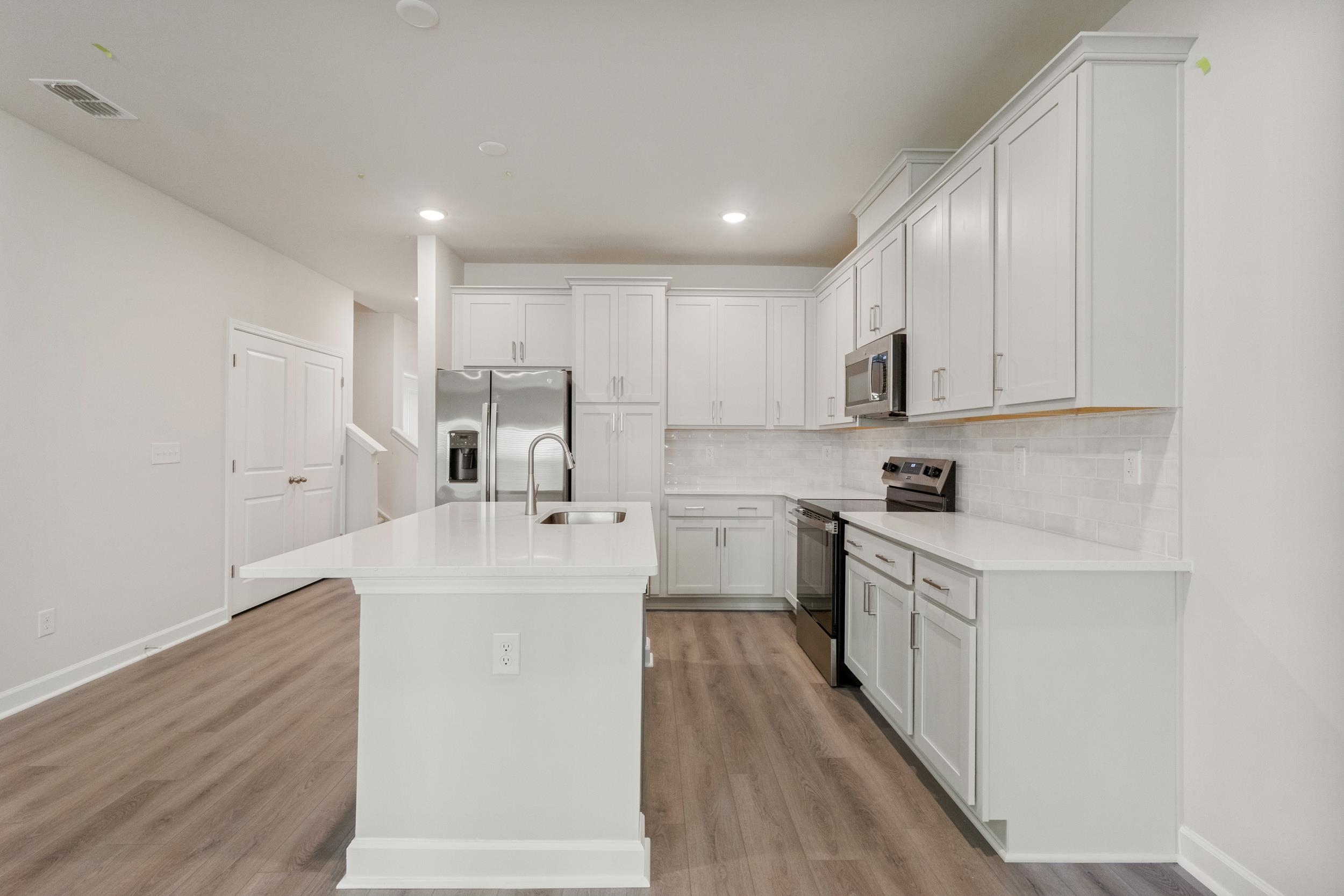 727 Ebb Tide Rd. Property Photo 23